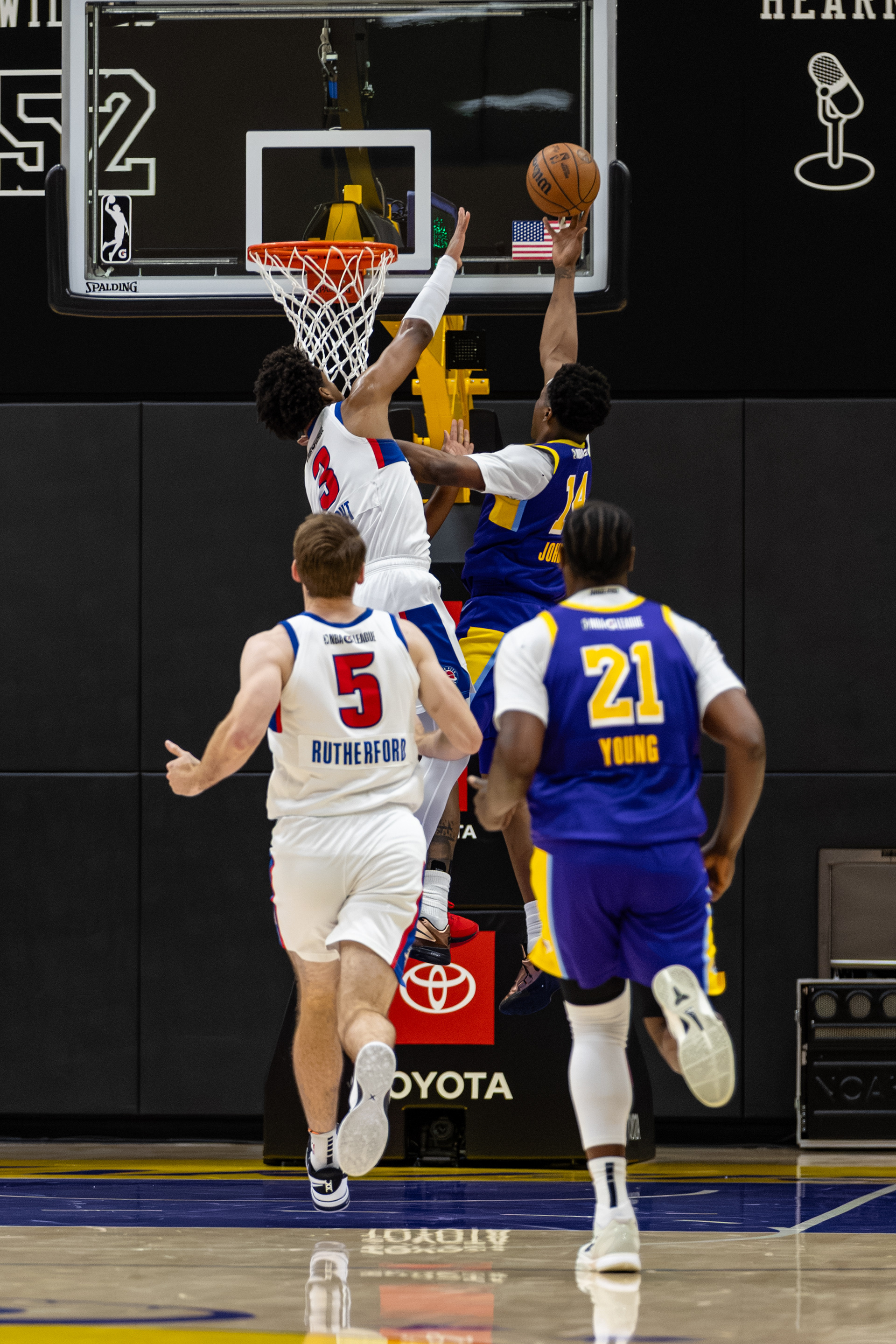 SBL vs. MCC - 038