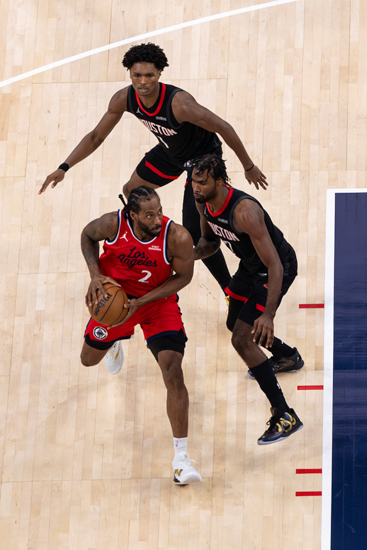 INGLEWOOD, CALIFORNIA - DECEMBER 20: YOUR_CAPTION during a game between the Los Angeles Lakers and LA Clippers at Intuit Dome on December 20, 2025, in Inglewood, California.