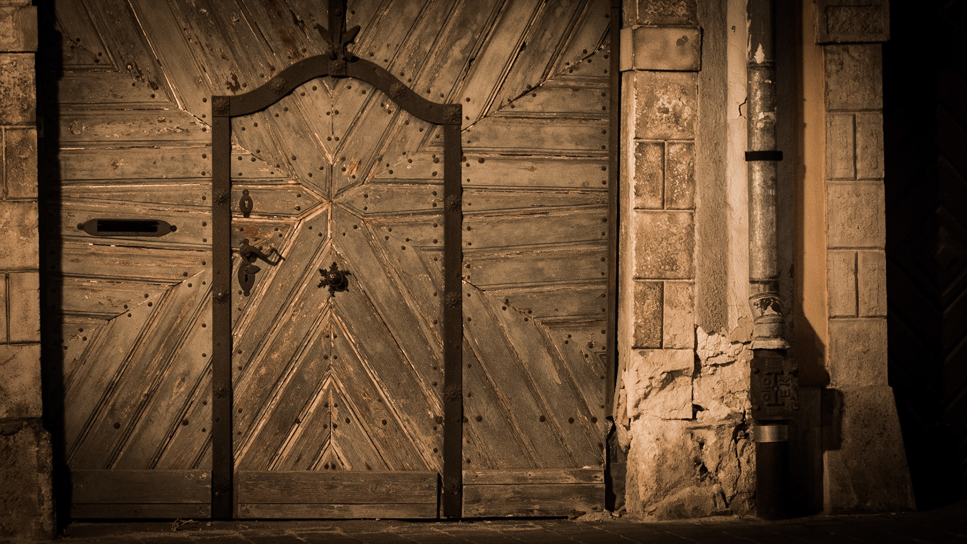 Door, Castle District, Budapest