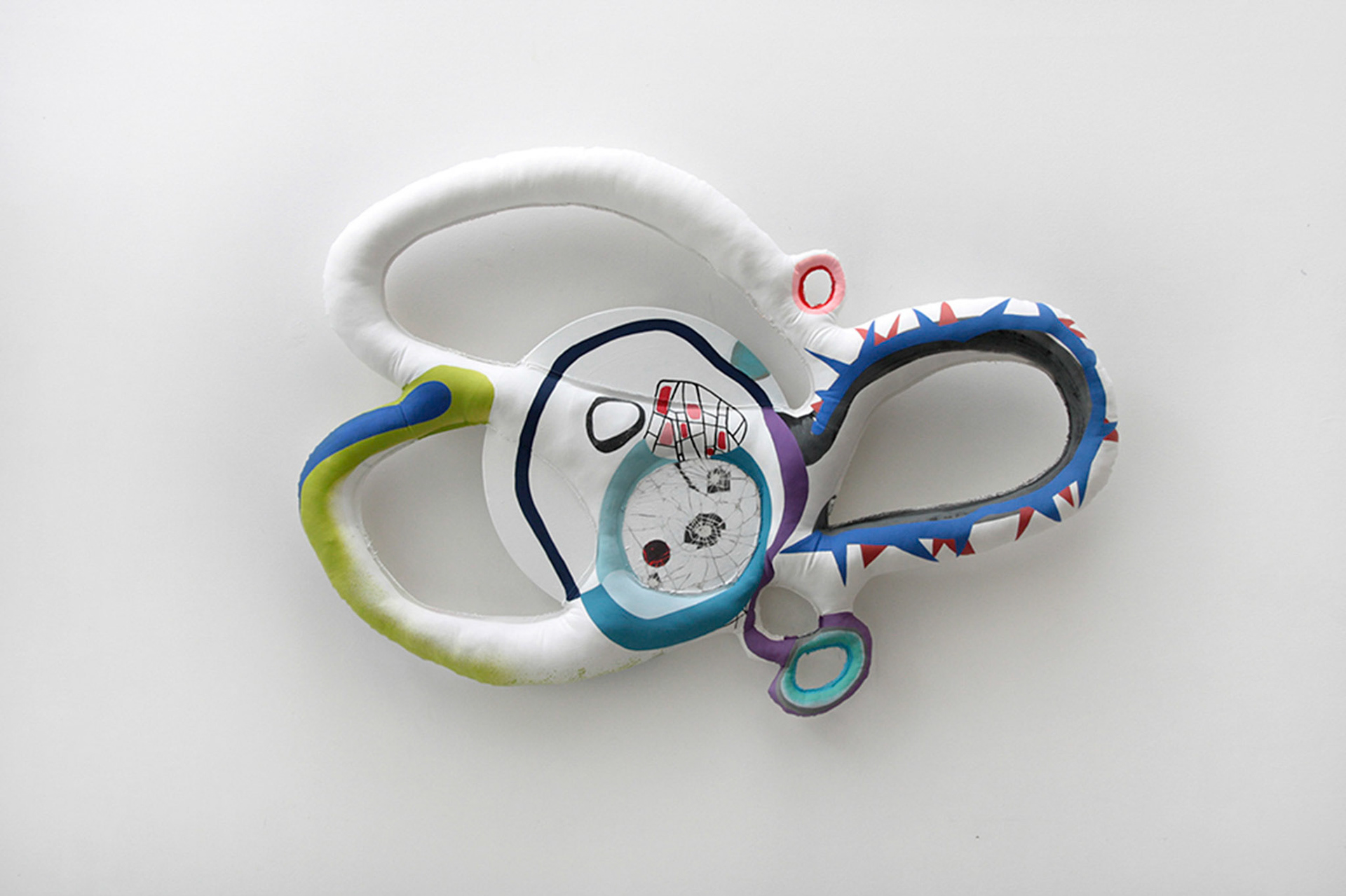 Sans titre, 2017, acrylique sur toile, linogravure sur papier, divers.