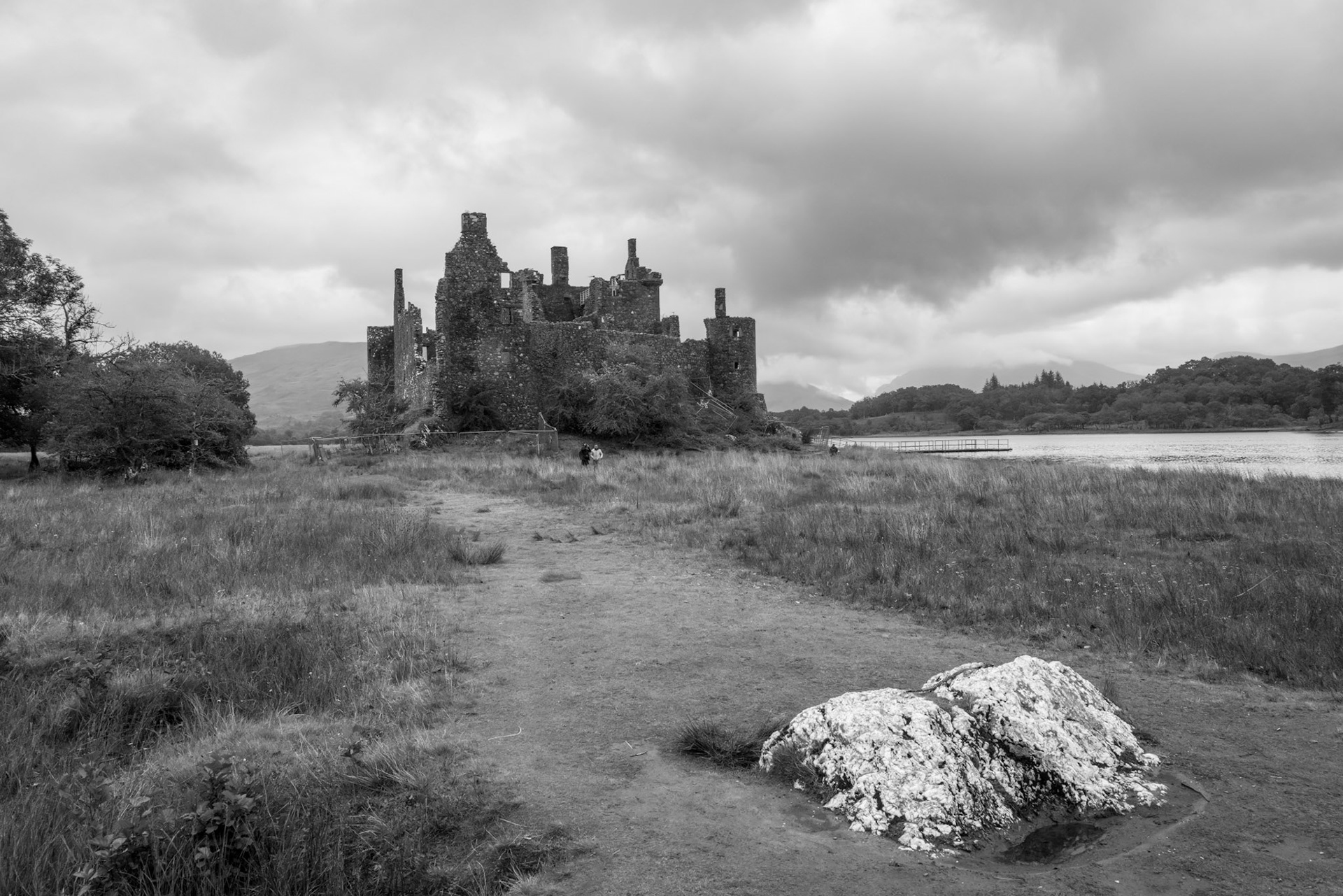 Kilchurn Castle | Leica Q2 Monochrome