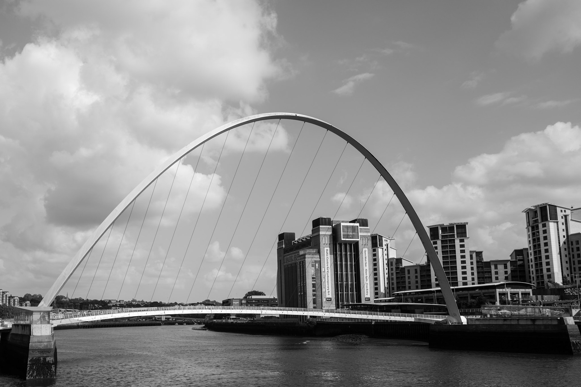 Gateshead Millennium Bridge Newcastle | Leica Q2 Monochrome