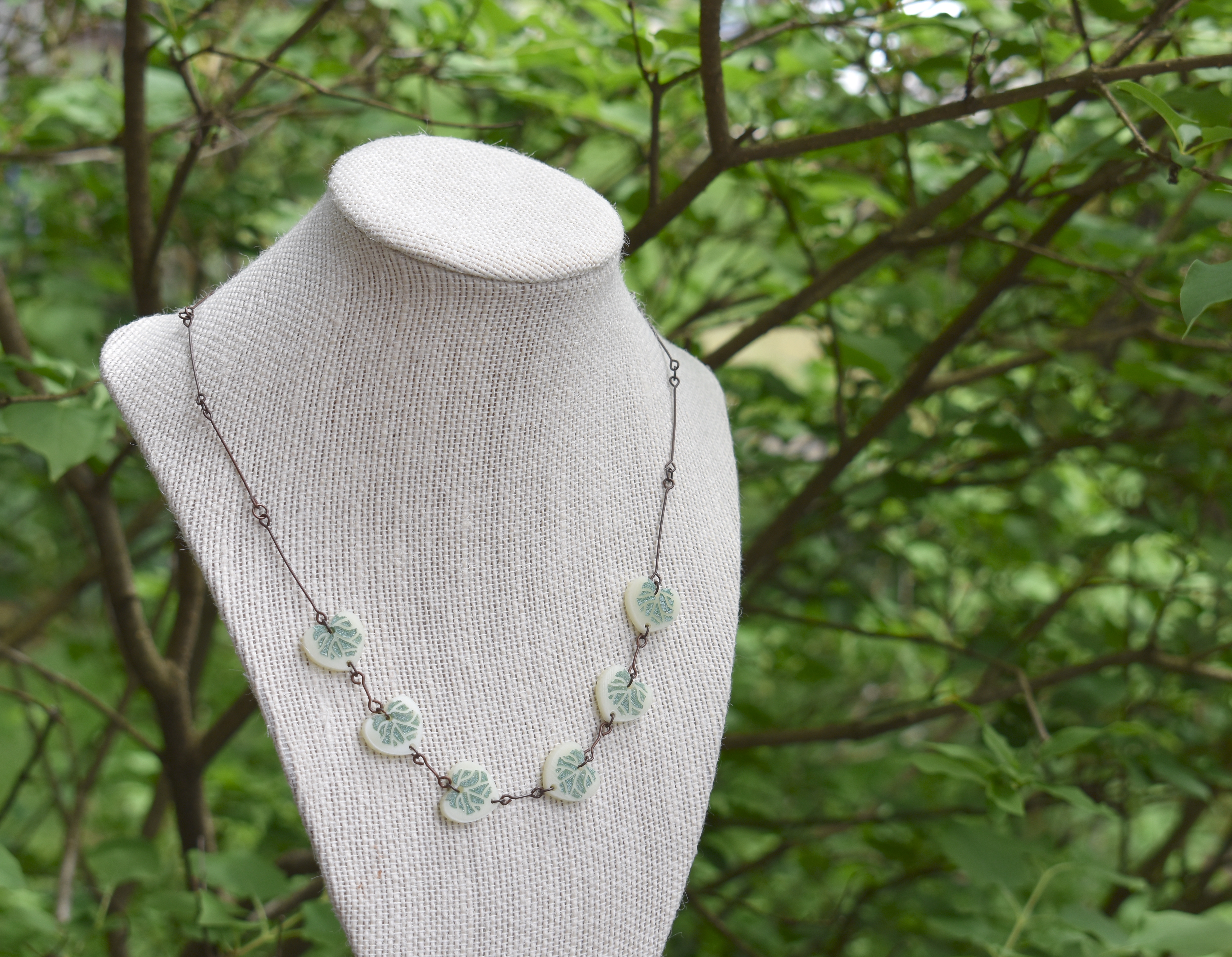 Necklace - small leaves with straight joiners