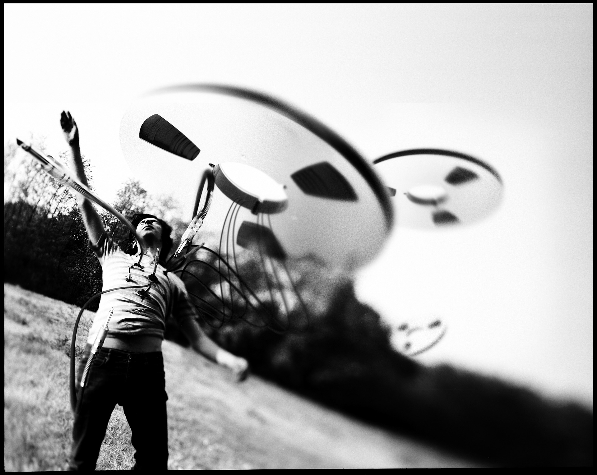 Antonio Campanella Be Invisible Now Von Tesla