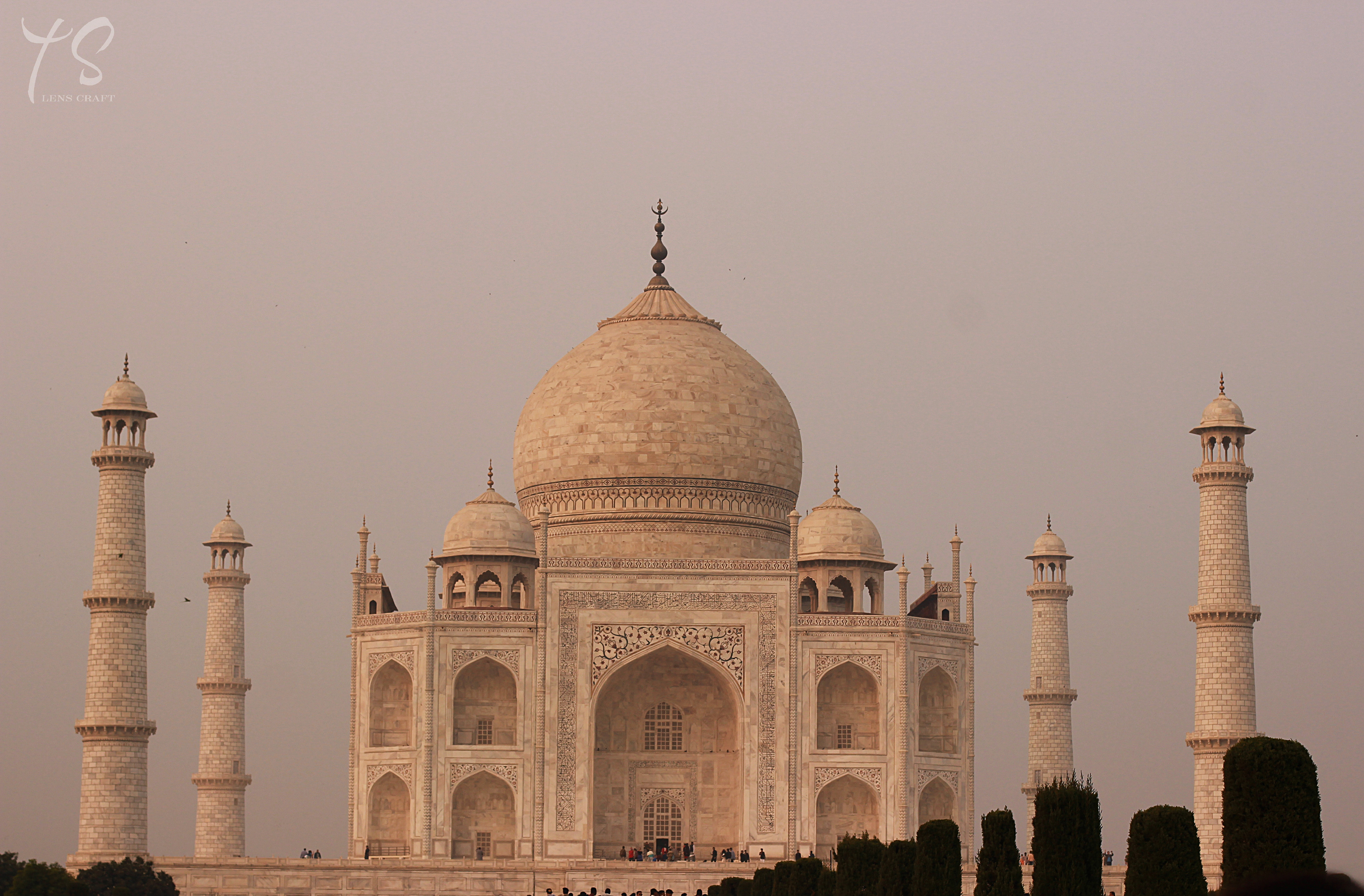 Taj Golden Hour