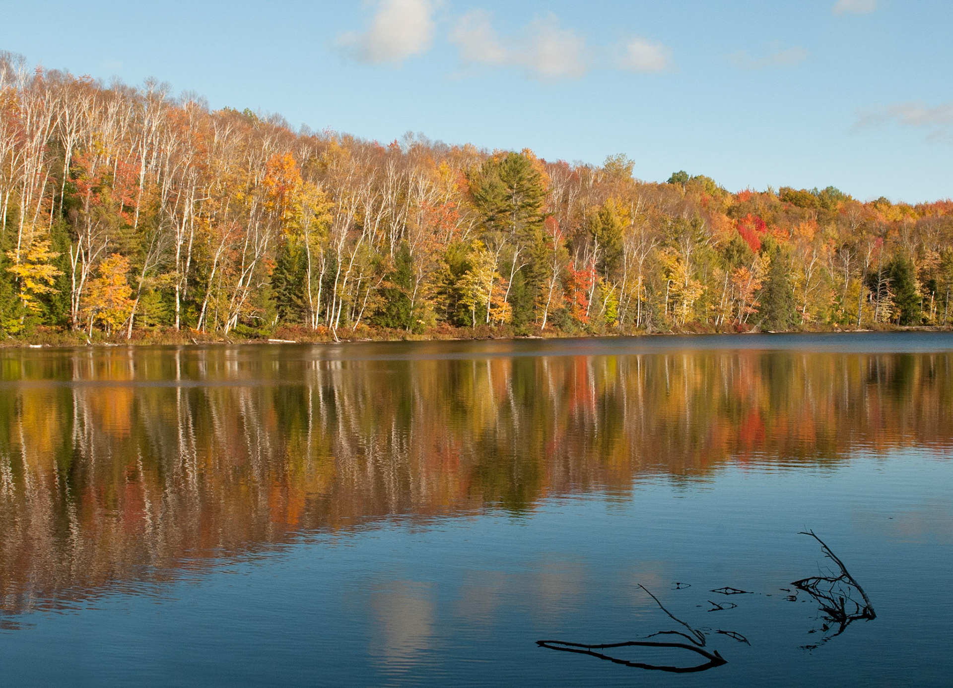 Hike Lake Autumn