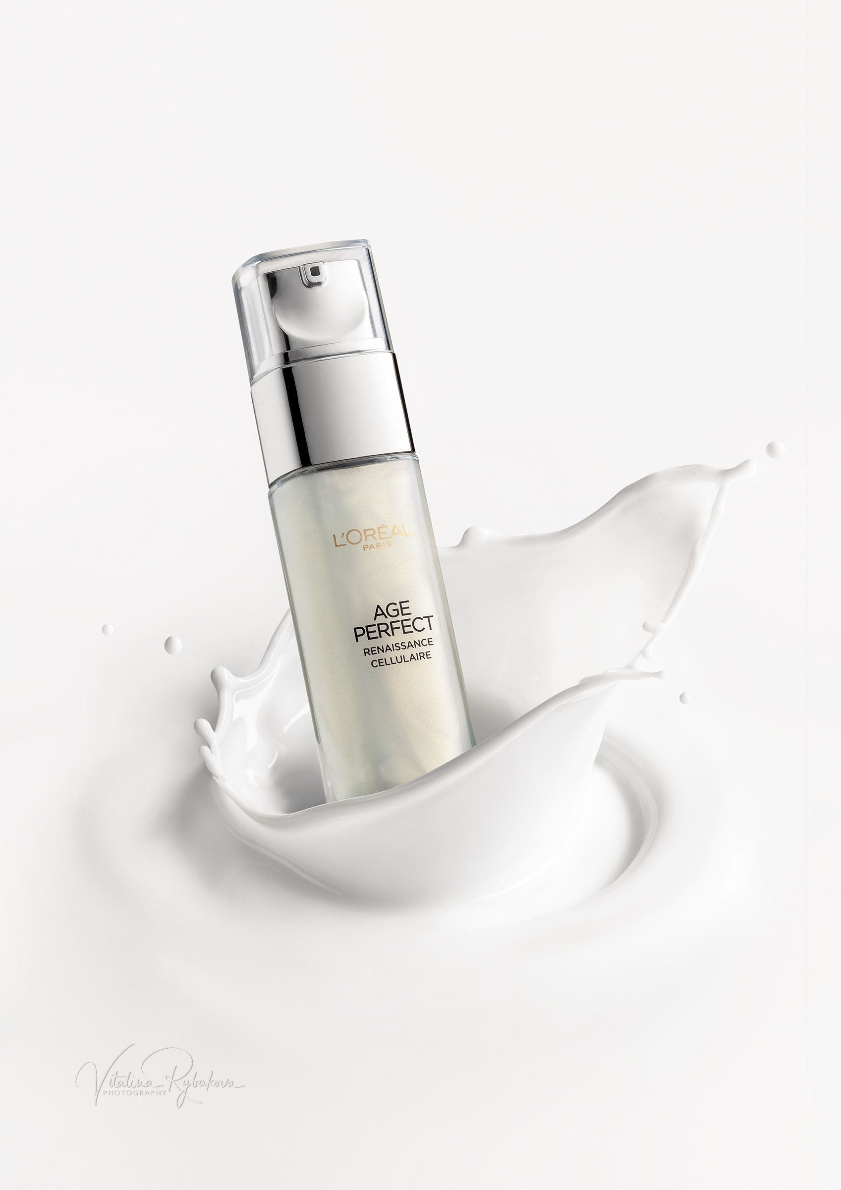 High-speed splash photography • Composite image 