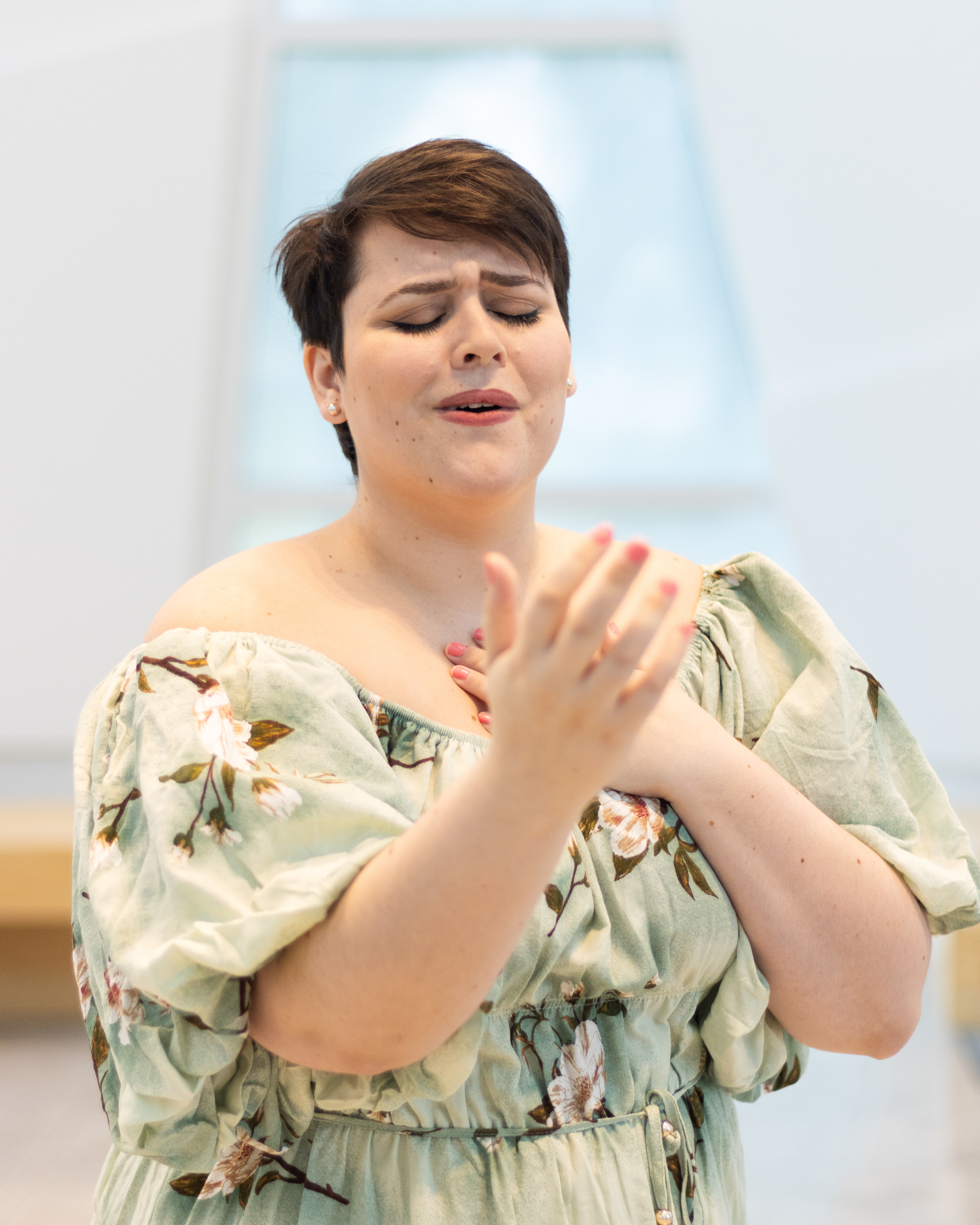 Sarah Davis - Opera Singer