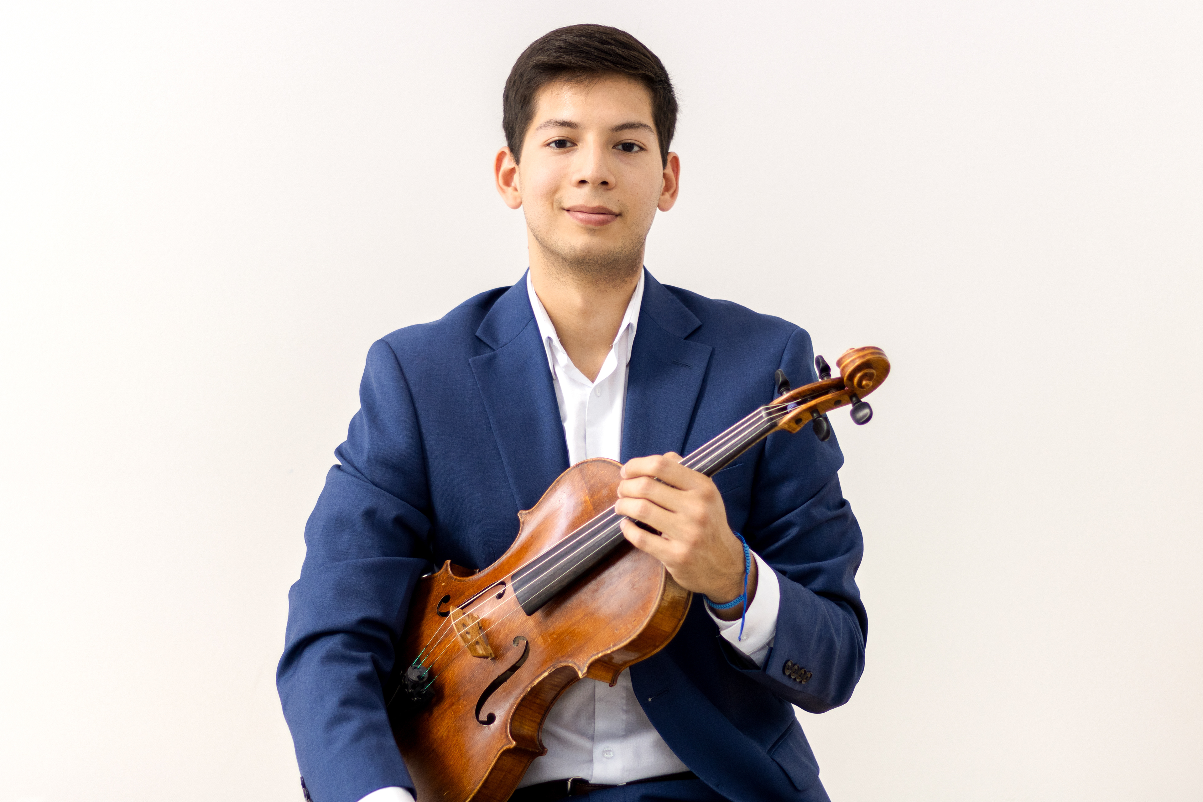 Daniel Guevara - Viola