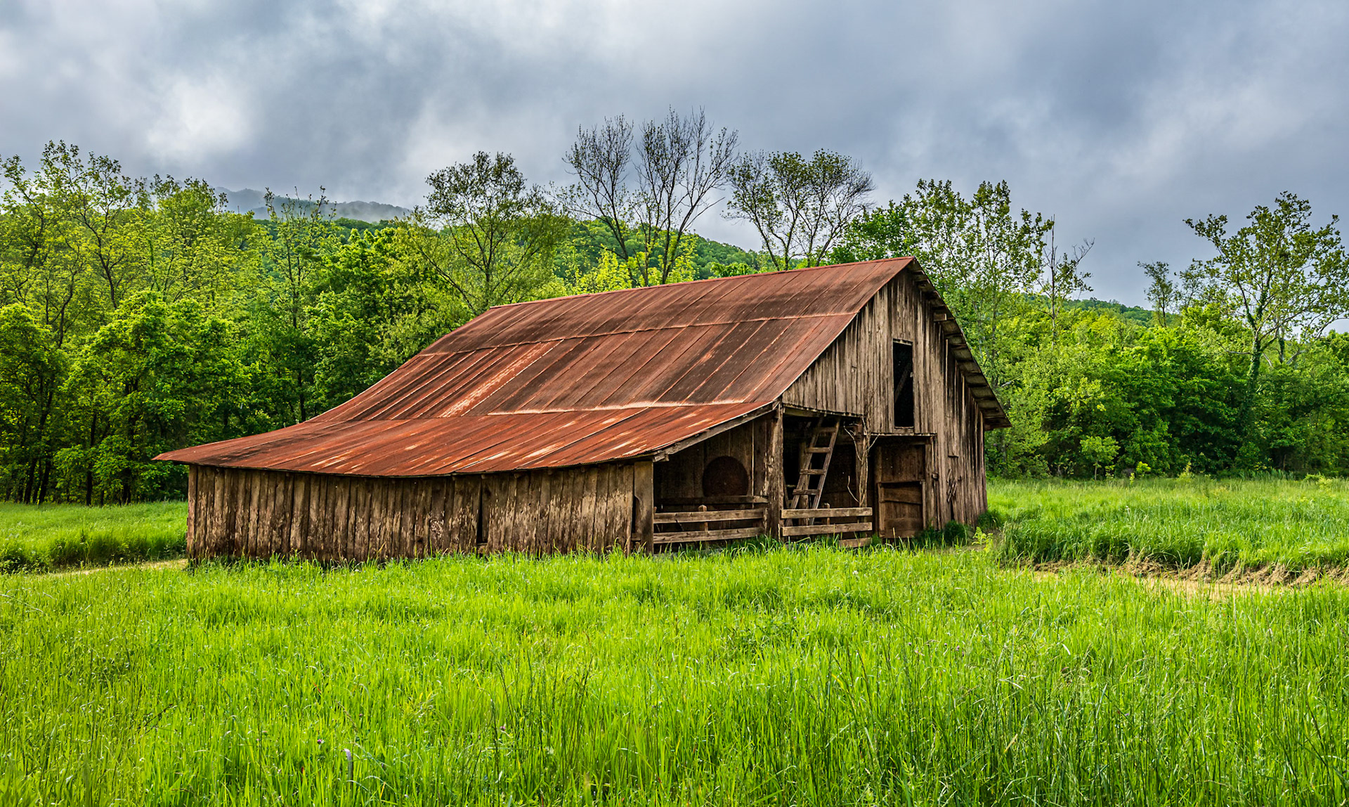 Barn near Old Boxley Mill