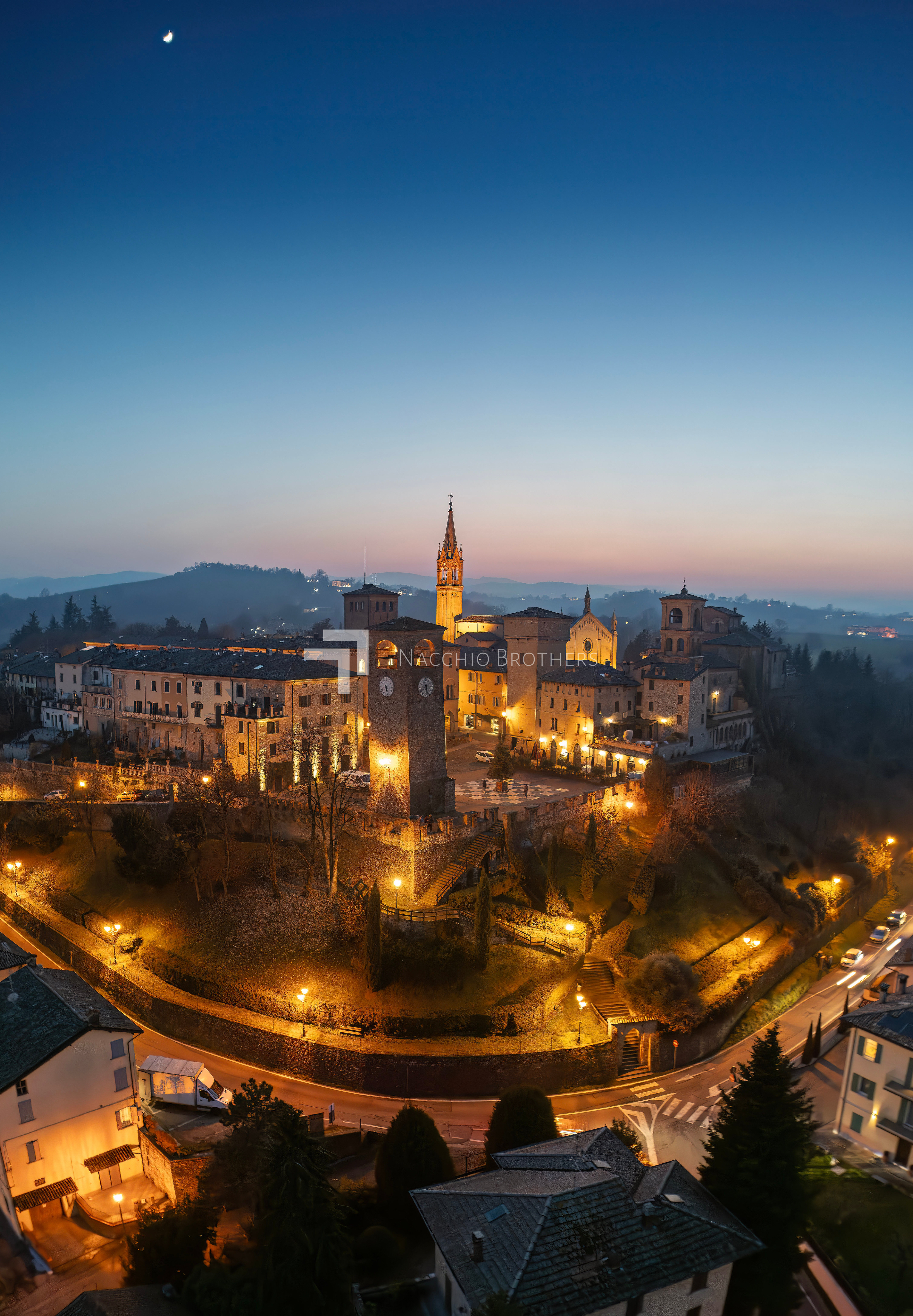 Riprese aeree serali - Castelvetro di Modena