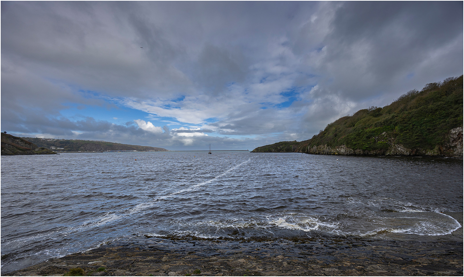 "I Iwerddon" by Viv Evans