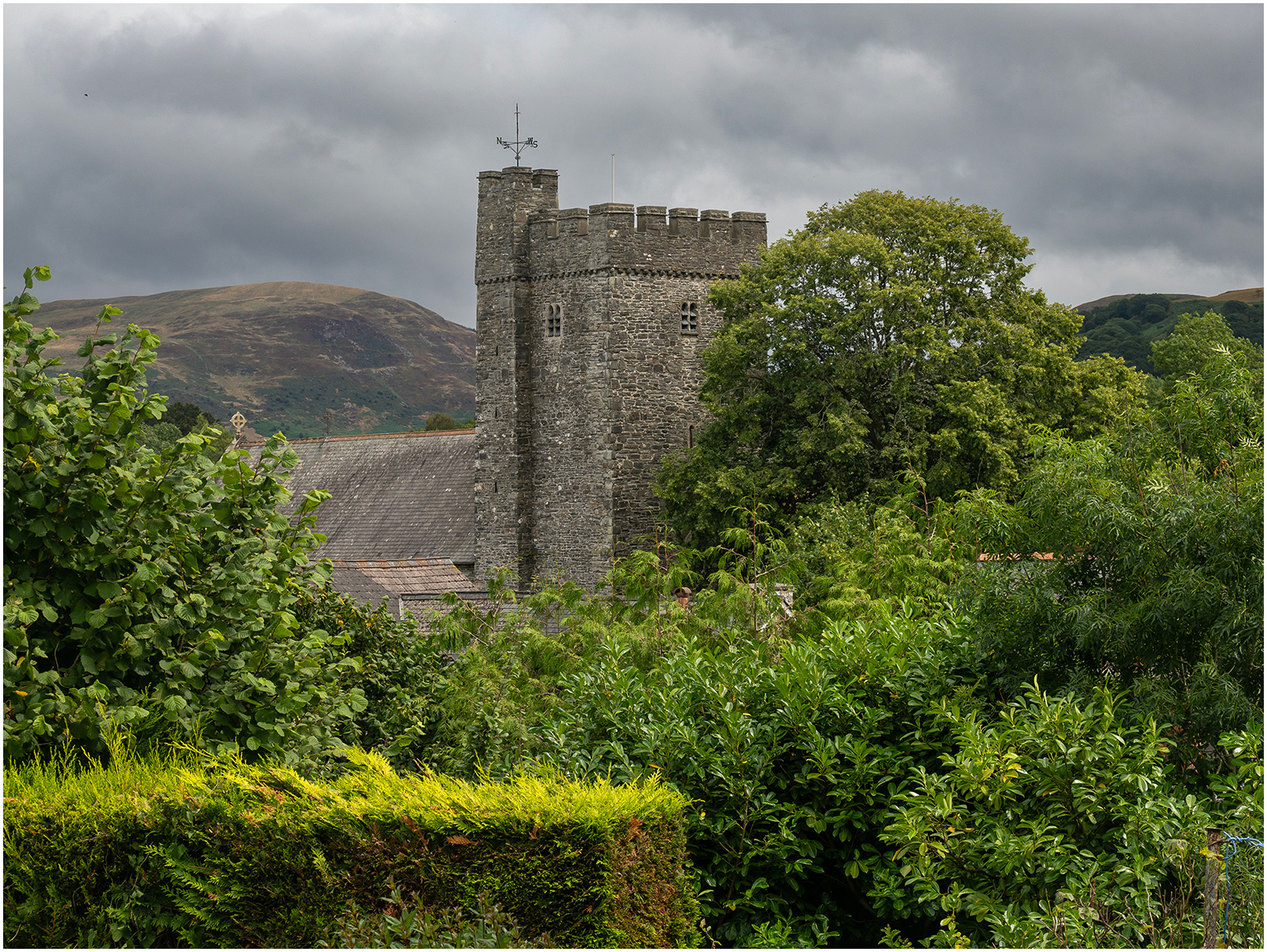 "Eglwys Sant Caron" by Viv Evans