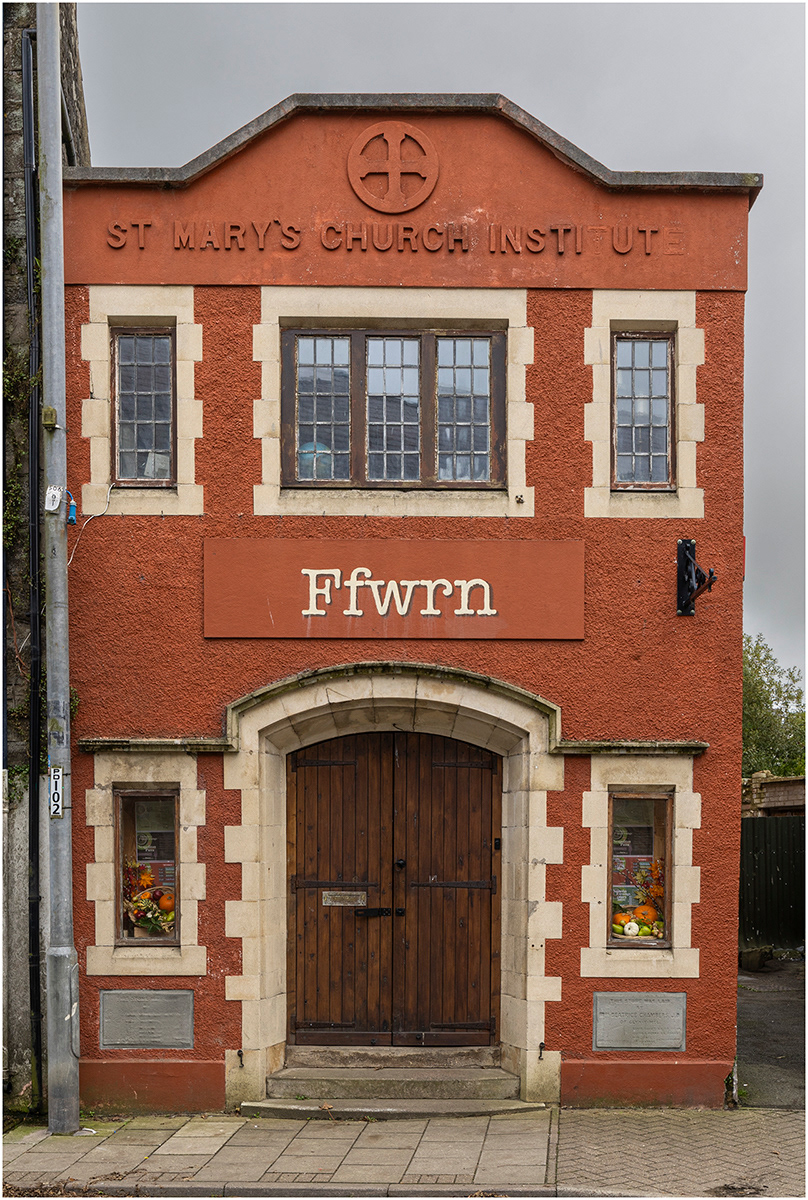 "Ffwrn" by Viv Evans