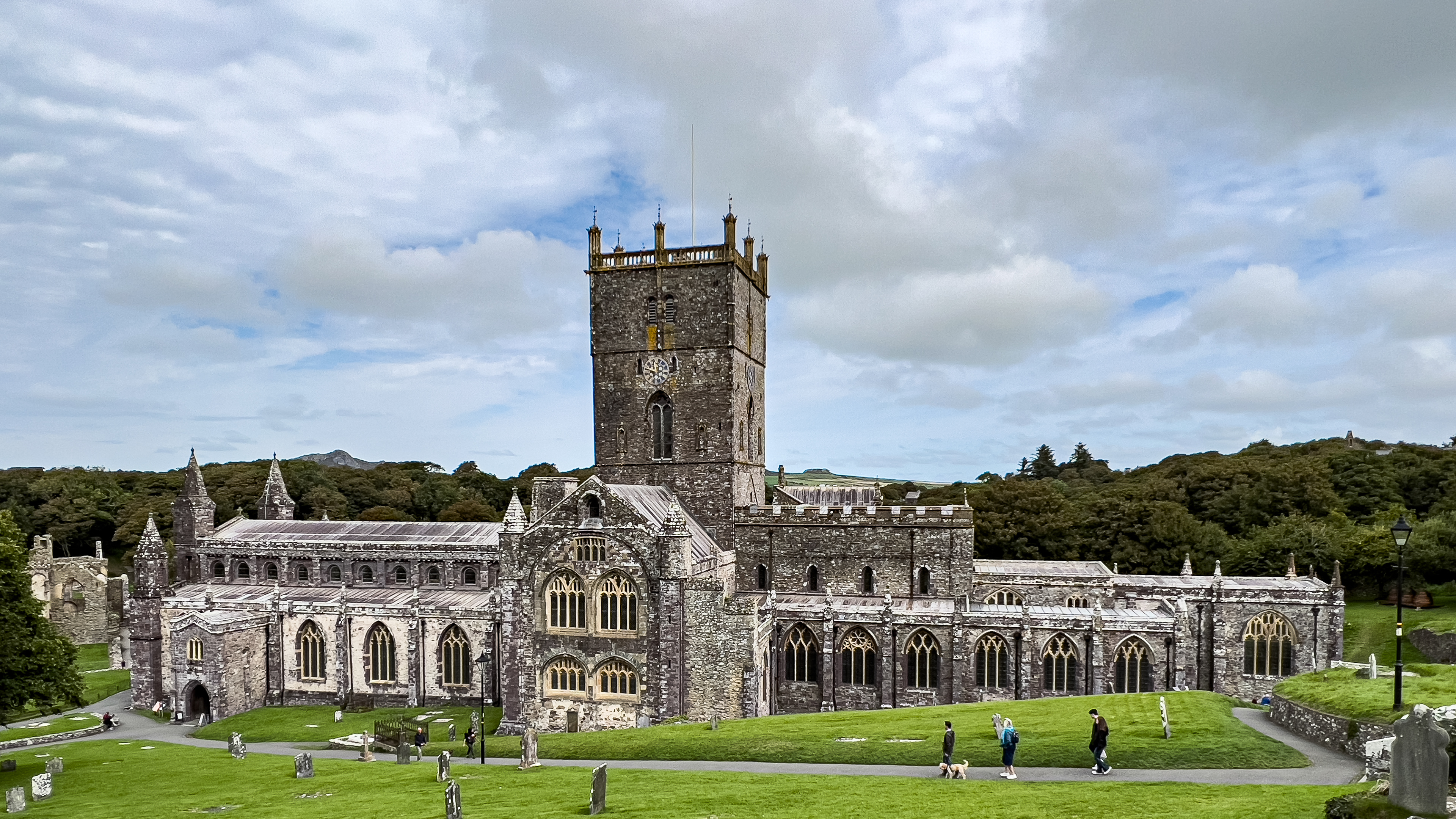 "Eglwys Gadeiriol Tyddewi" by Morlais Davies