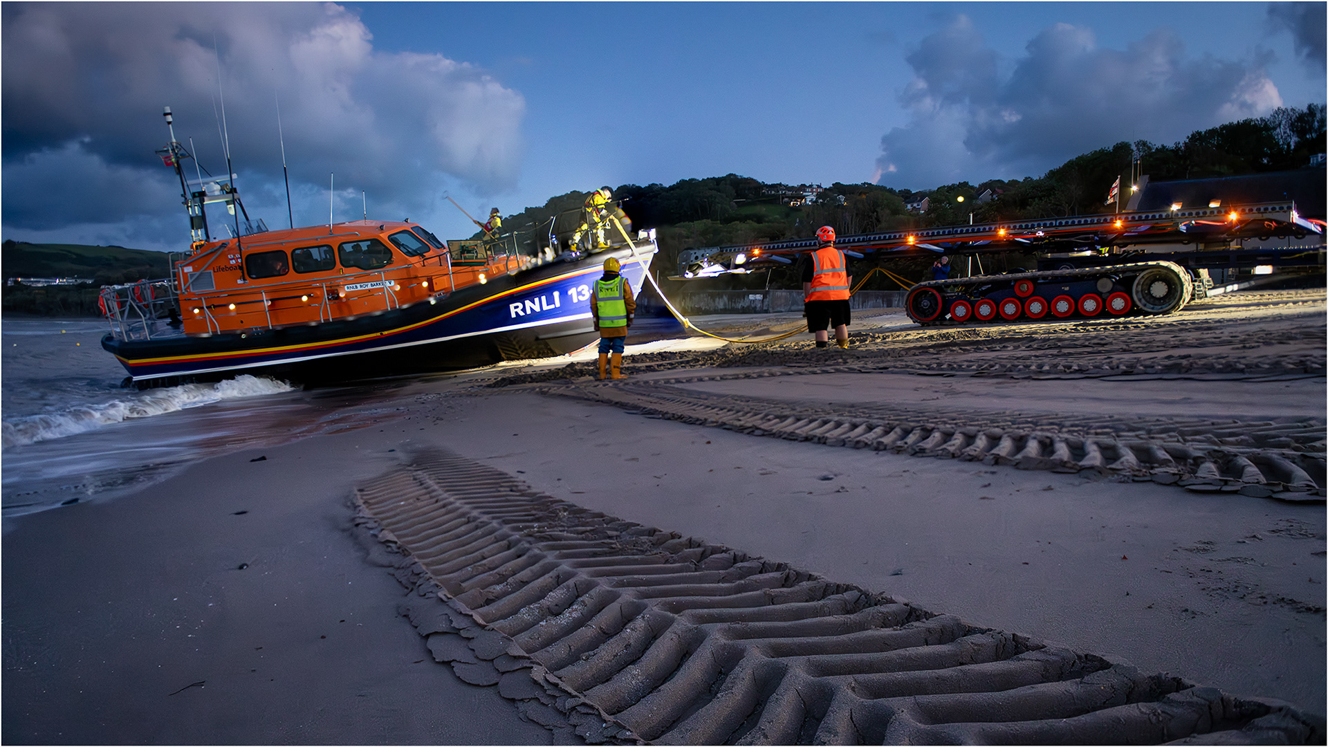 "Hooking up" by Simon Harding