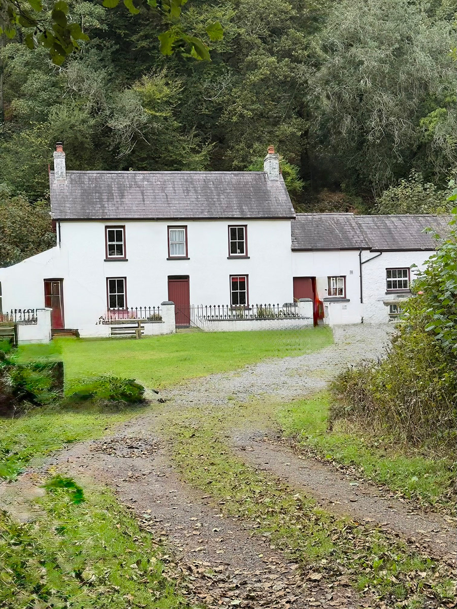 "Preifat" by David Hough