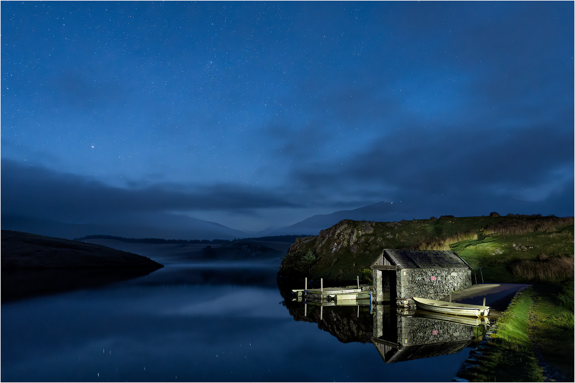 Llyn y Dywarchen, Eryri