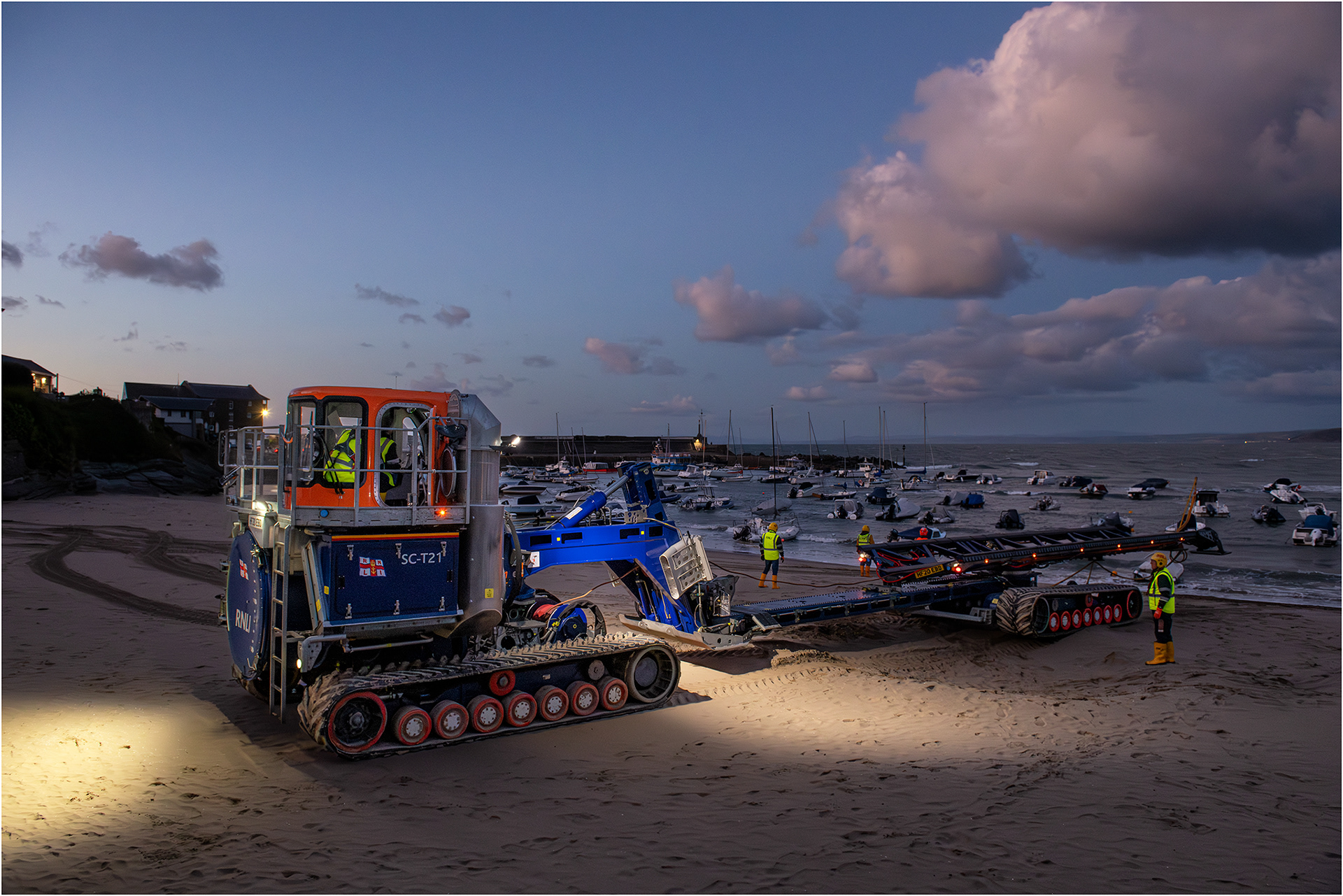 "Getting dark......" by Simon Harding