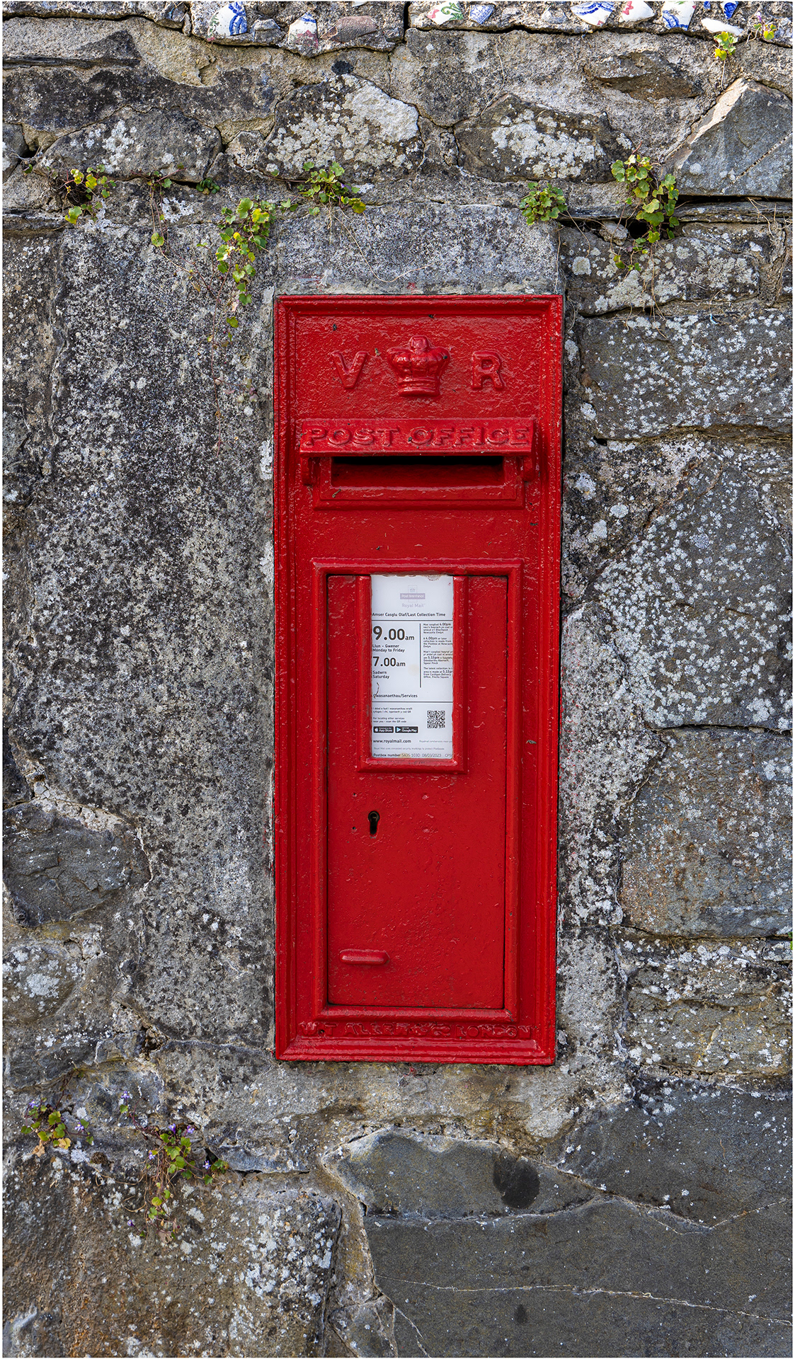 "Queen Vic" by Viv Evans