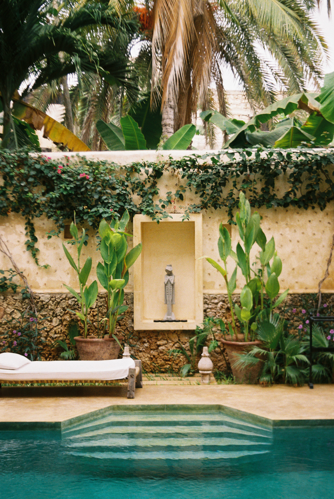 Lamu II on Voigtländer (film)