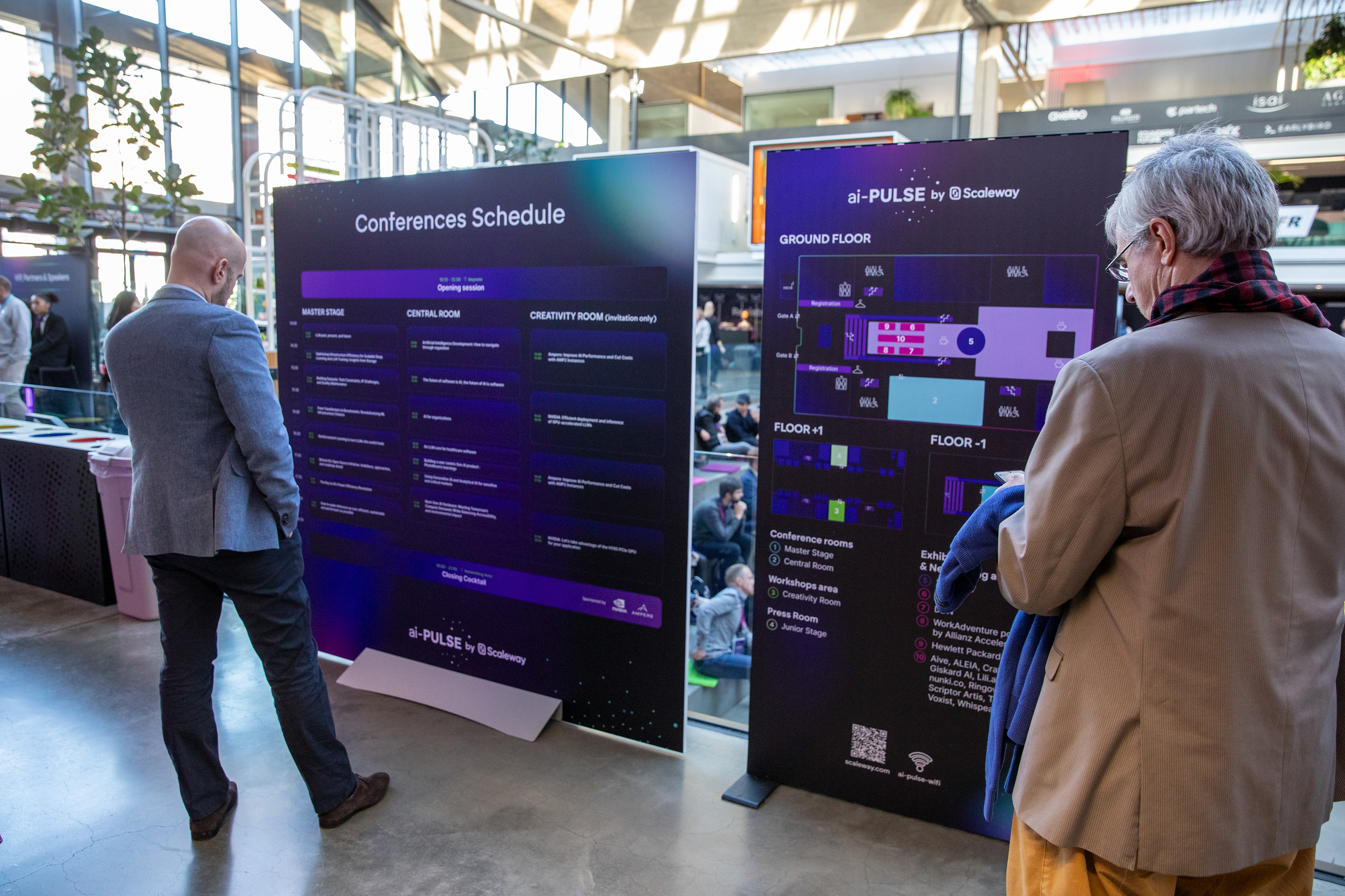 Evénement AI Pulse pour Scaleway - Panneaux d'informations