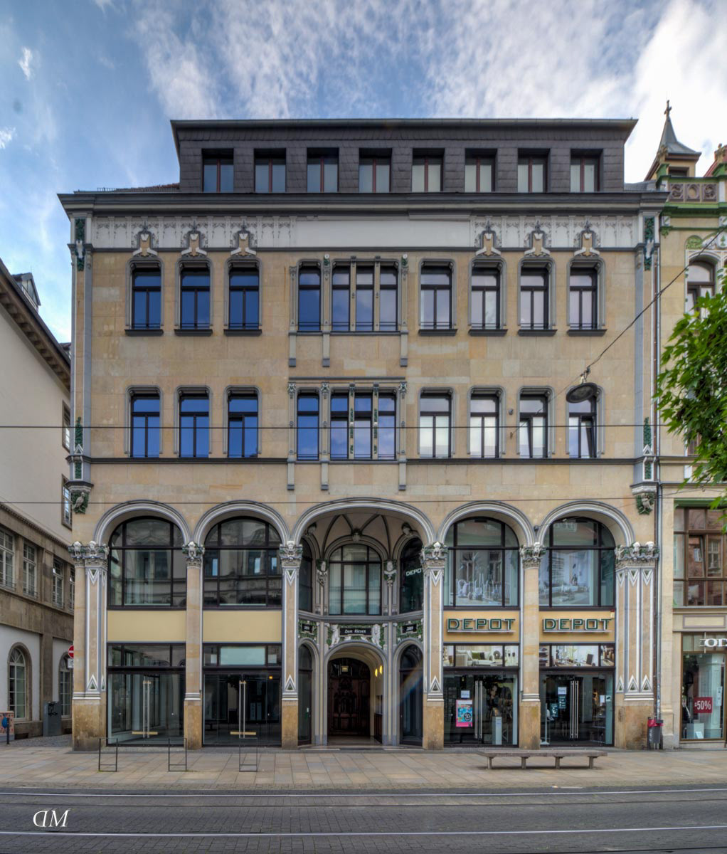 Haus zum Riesen am Anger 21.