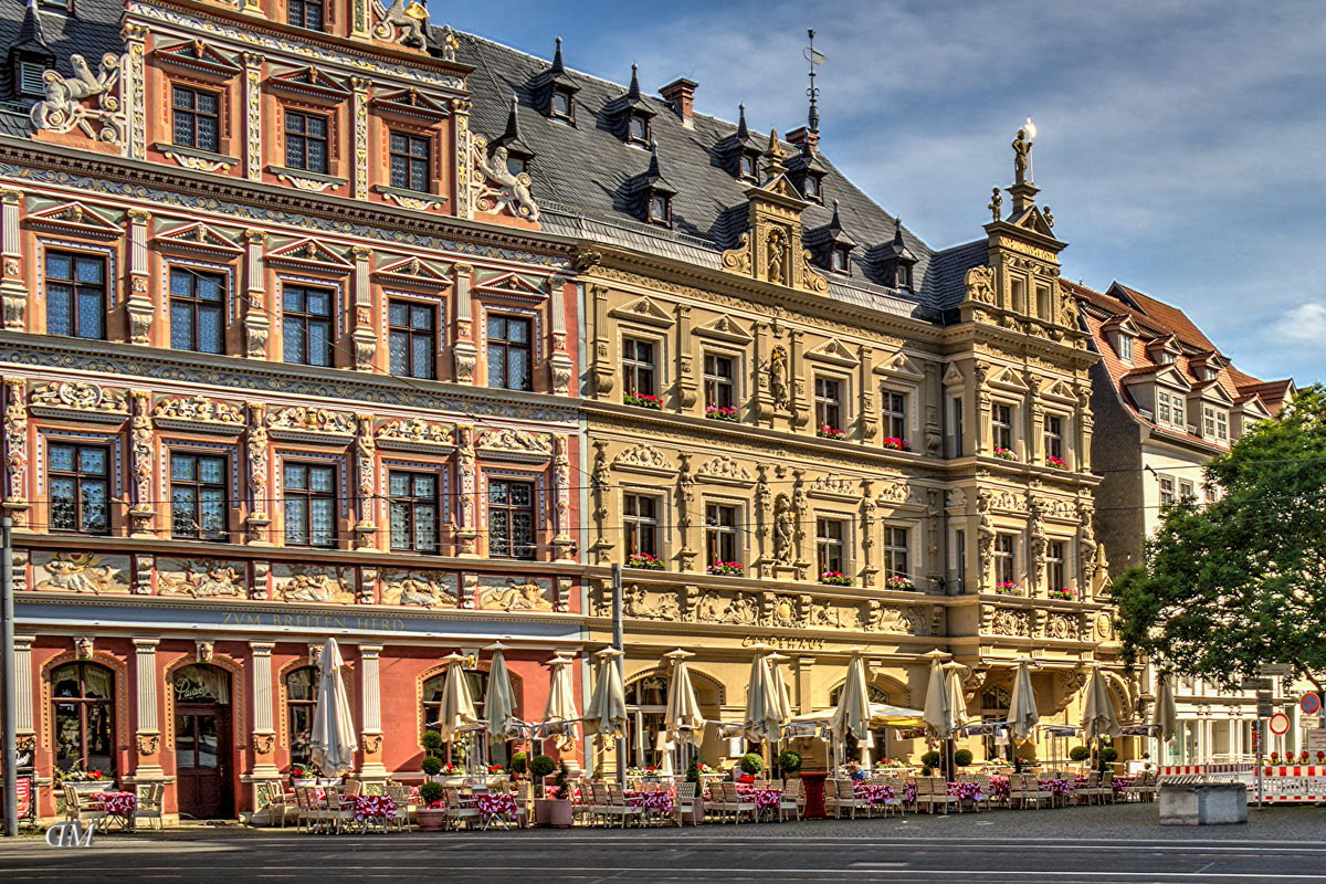 Gildehaus rechts heben dem Haus Zum Breiten Herd