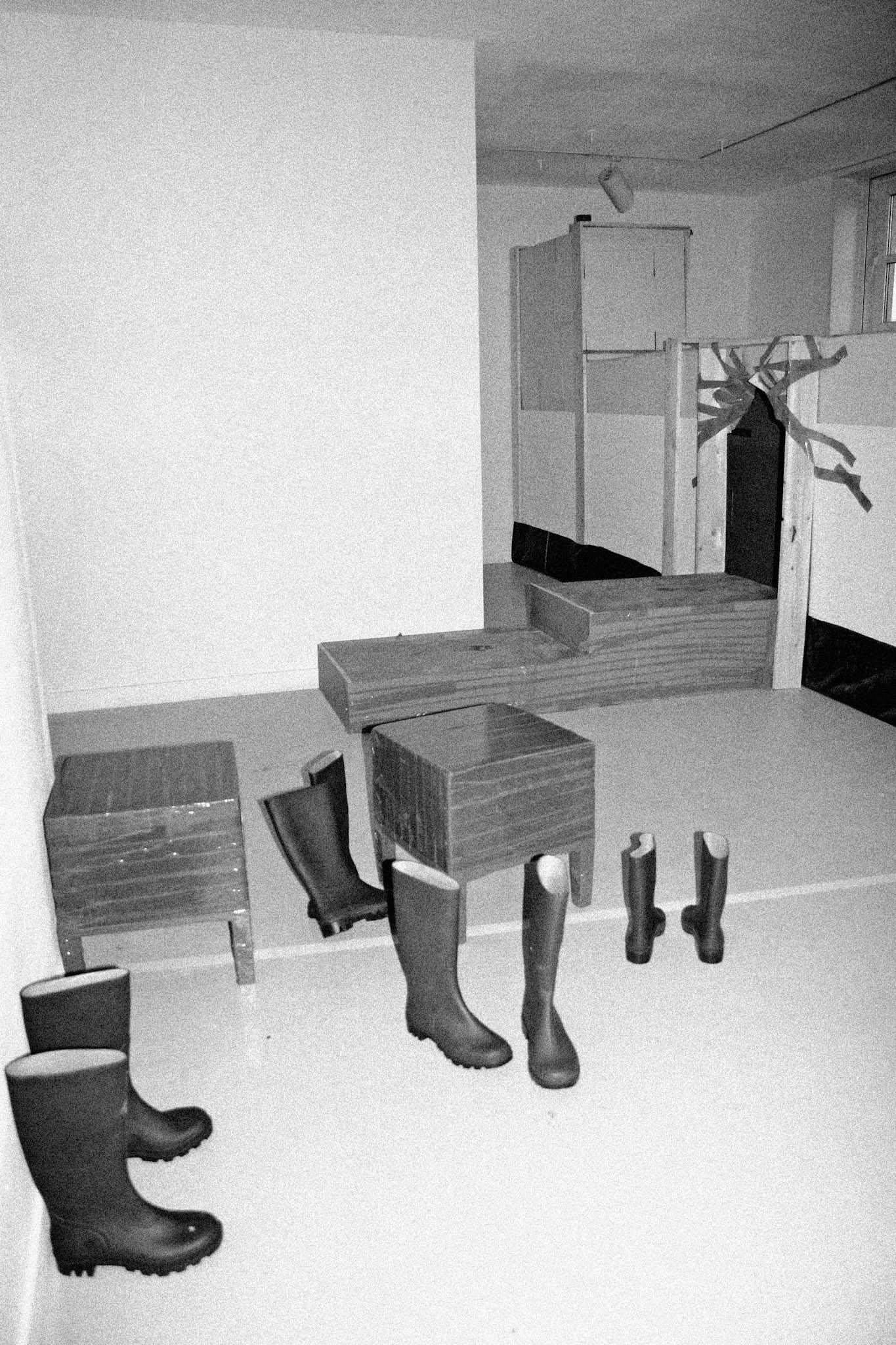 A 16M Commemorationinstallation16m x 2.90m x 1.50mMuHKA, Antwerp2006