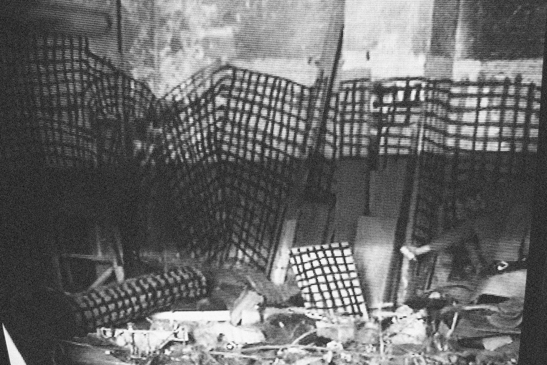 More Gridsvideostill of performance,former military hospital / Groen Kwartier, Antwerp (BE)2005