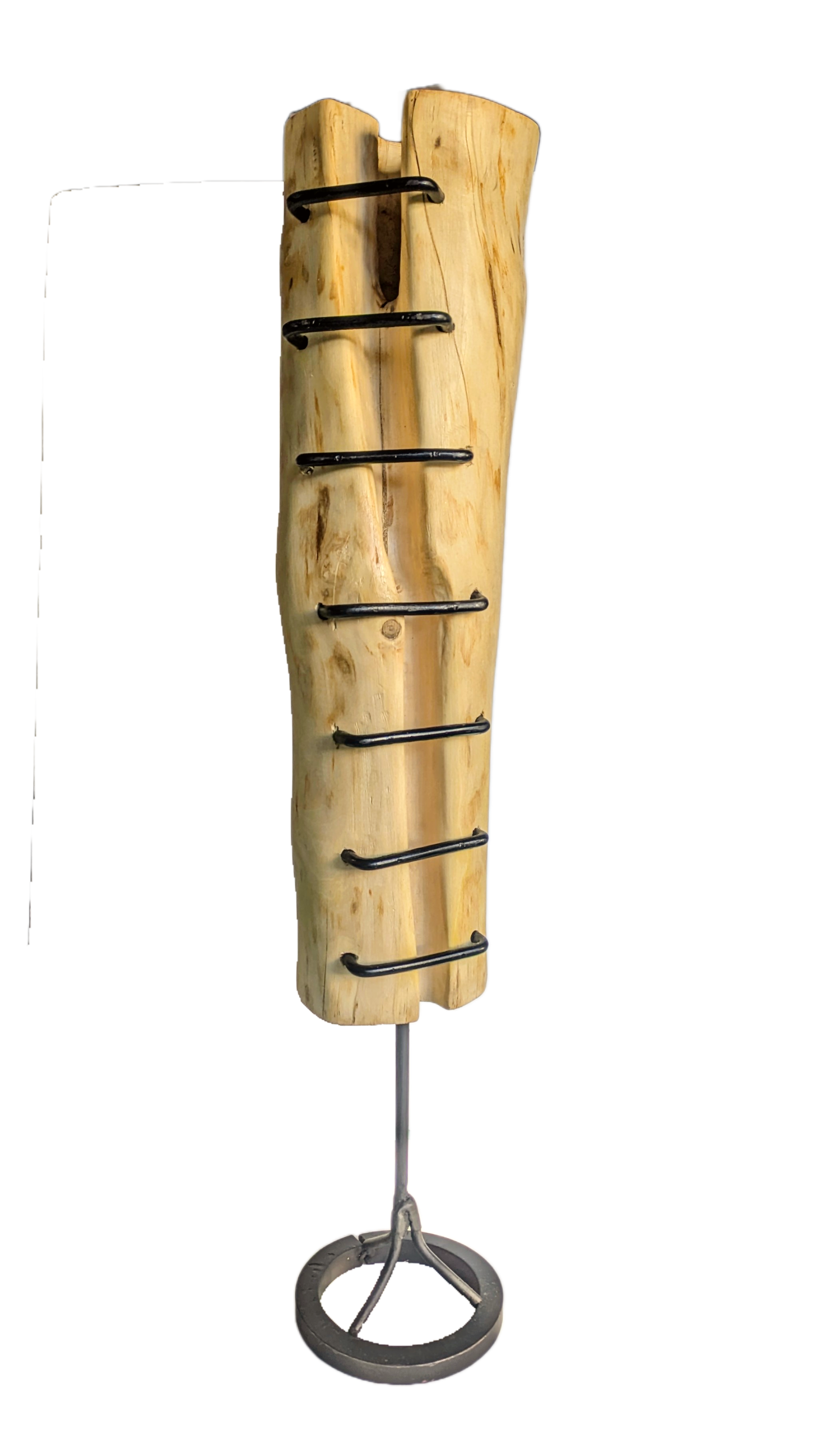 Franja de Gaza II · Escultura en madera y hierro · arraigo violentado · Paisajes de Guerra · Luis González Palacios · 2025