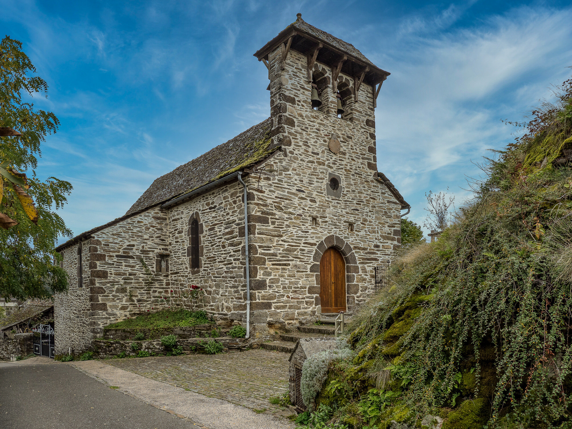 Chateau de Valon,  Occitanie, France