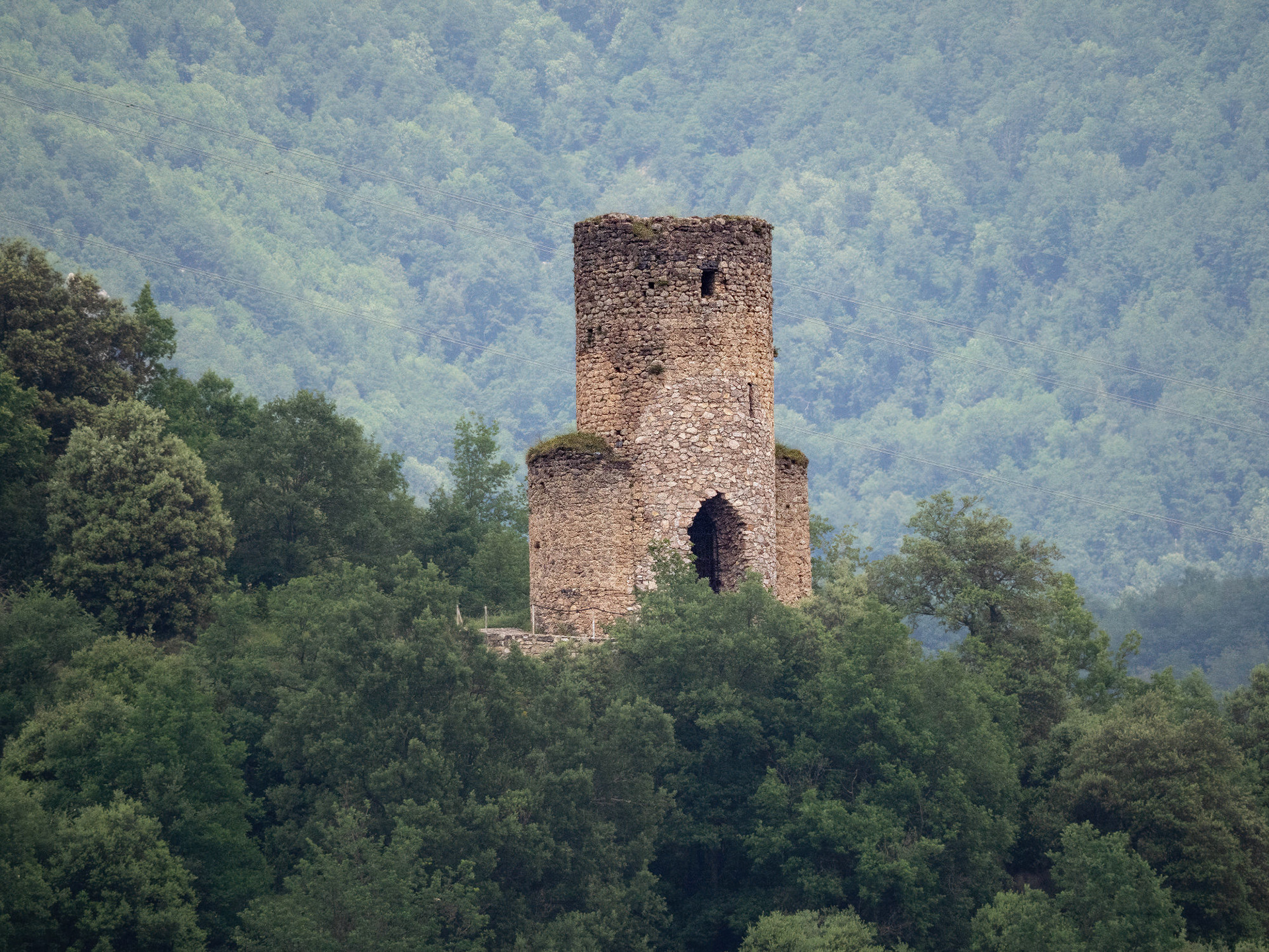 La tour de Corsavy,  Occitanie, France