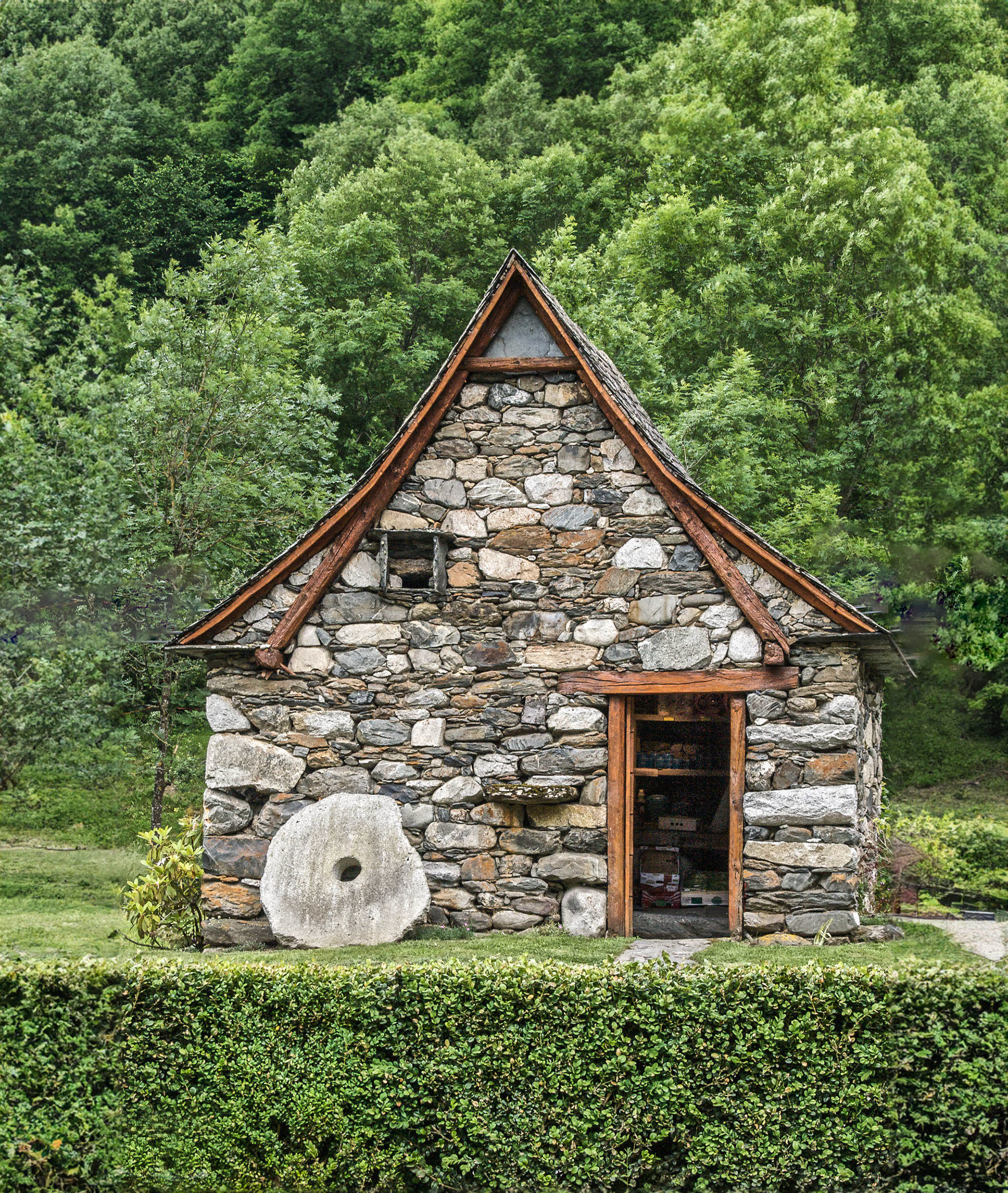 Estaing,  Occitanie, France