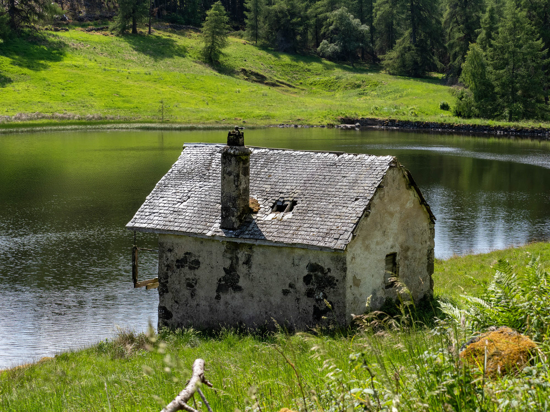 Drumore Loch boathouse, Perth & Kinross