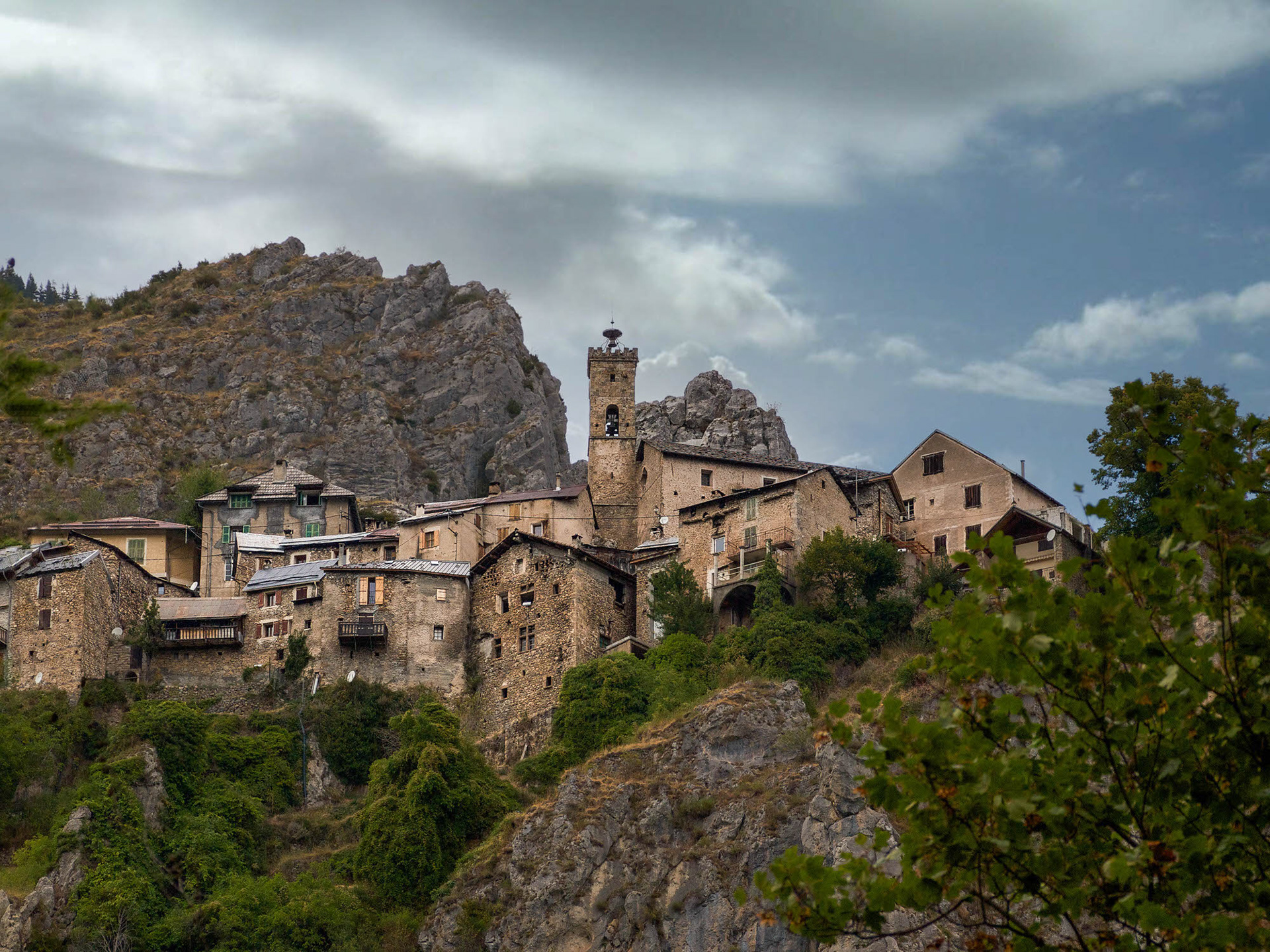 	Roubion, Provence-Alpes-Côte d'Azur, France
