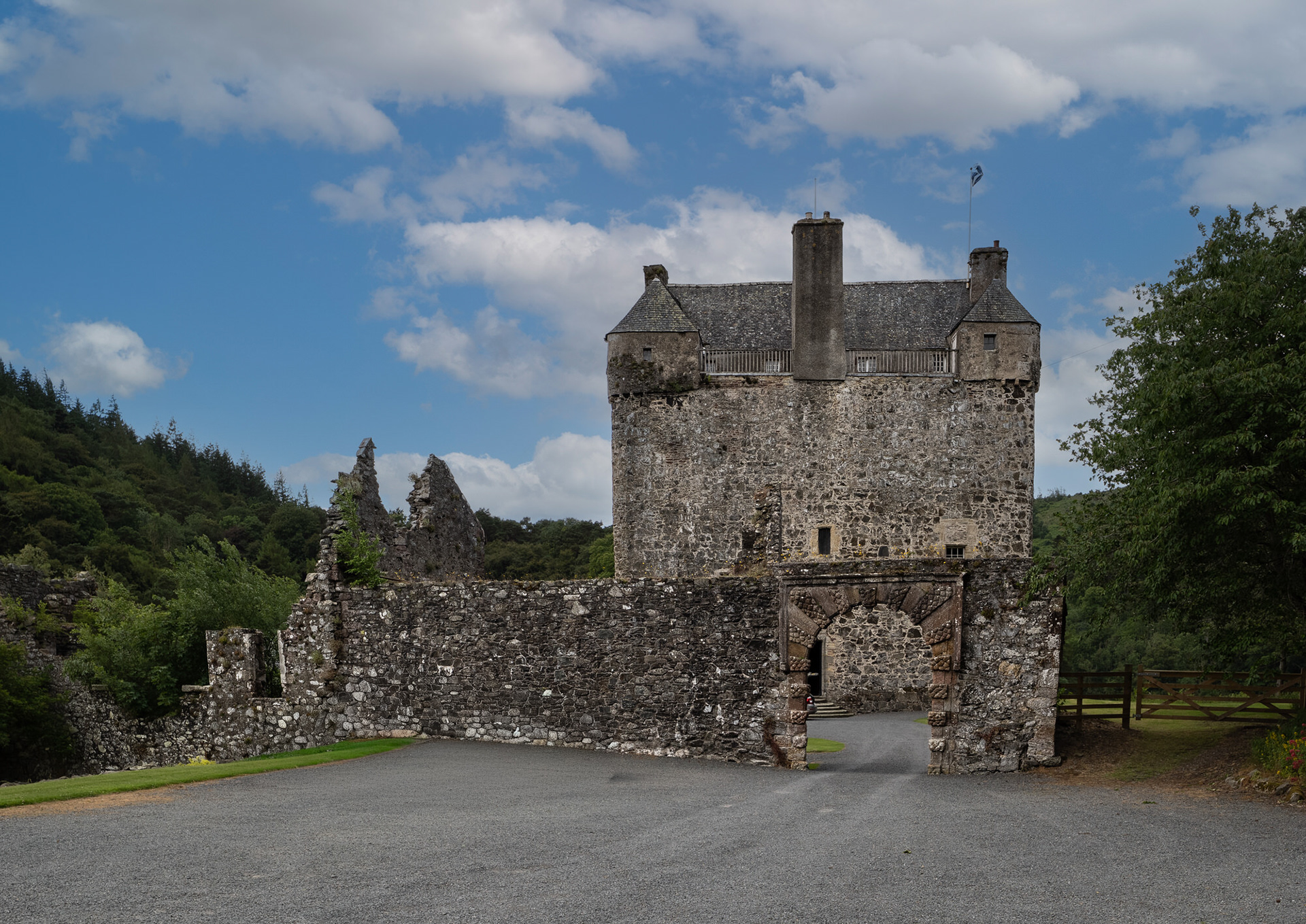 Neidpath Castle, Peebles , Scottish Borders