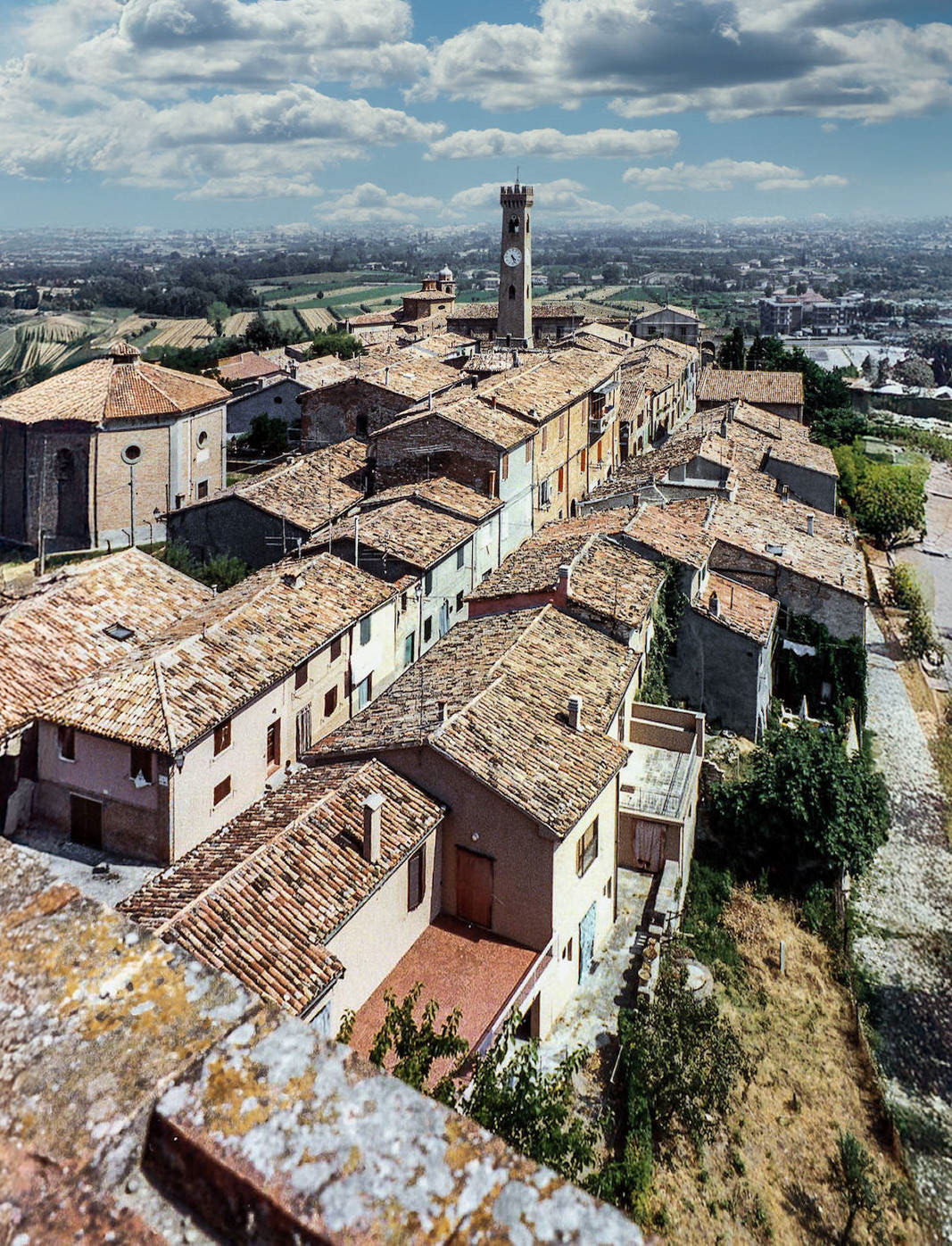 Santarcangelo di Romagna,Emilia-Romagna, Italy, (scanned from print)