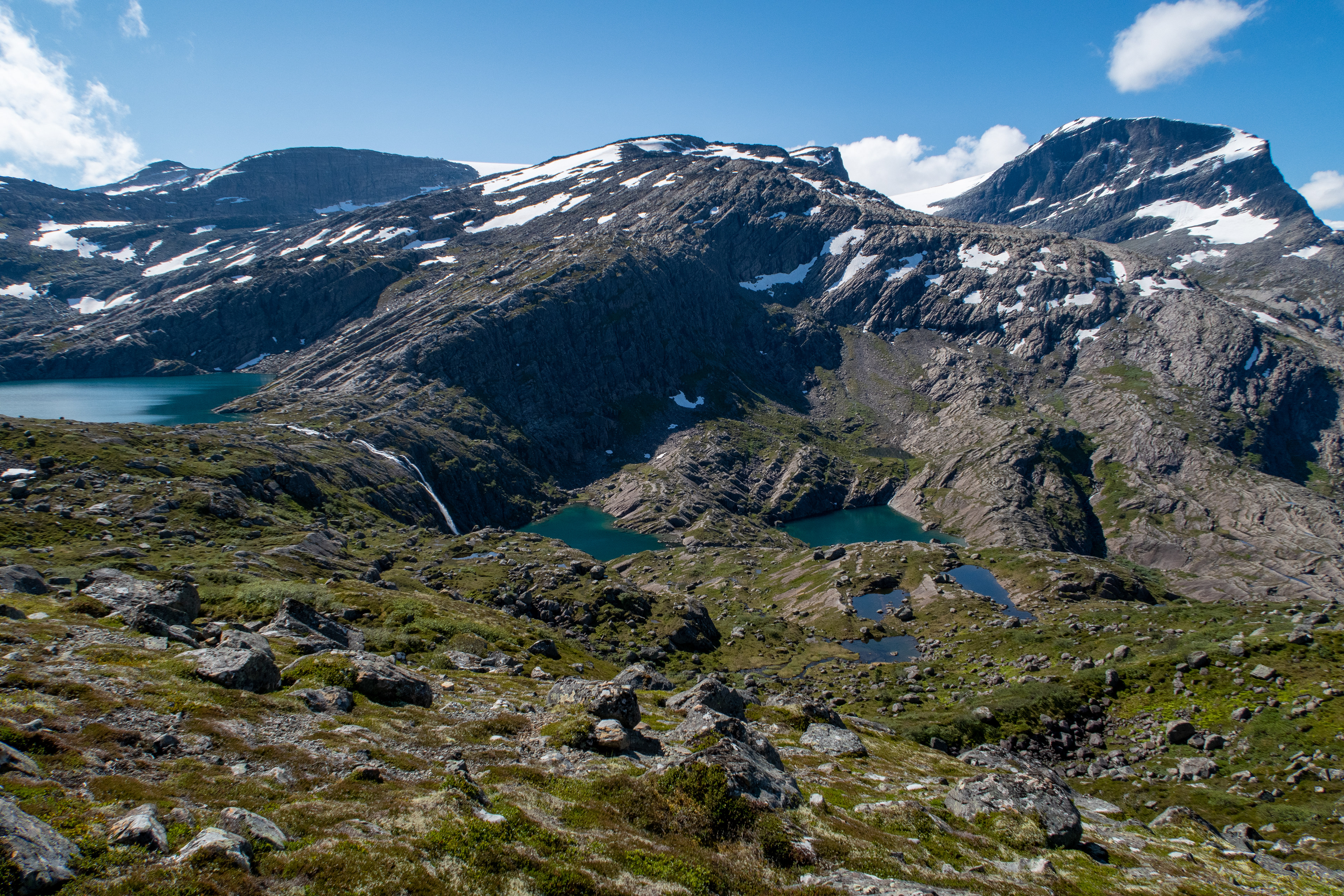 Gjegnen, Skarvevatnet og Sælebotsvatnet