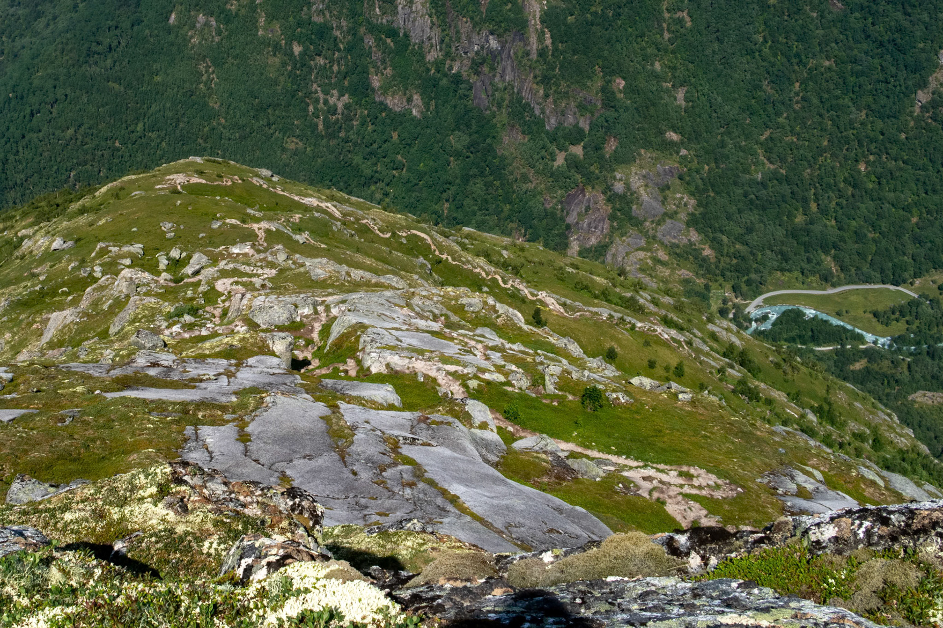 Stien fra Briksdalen