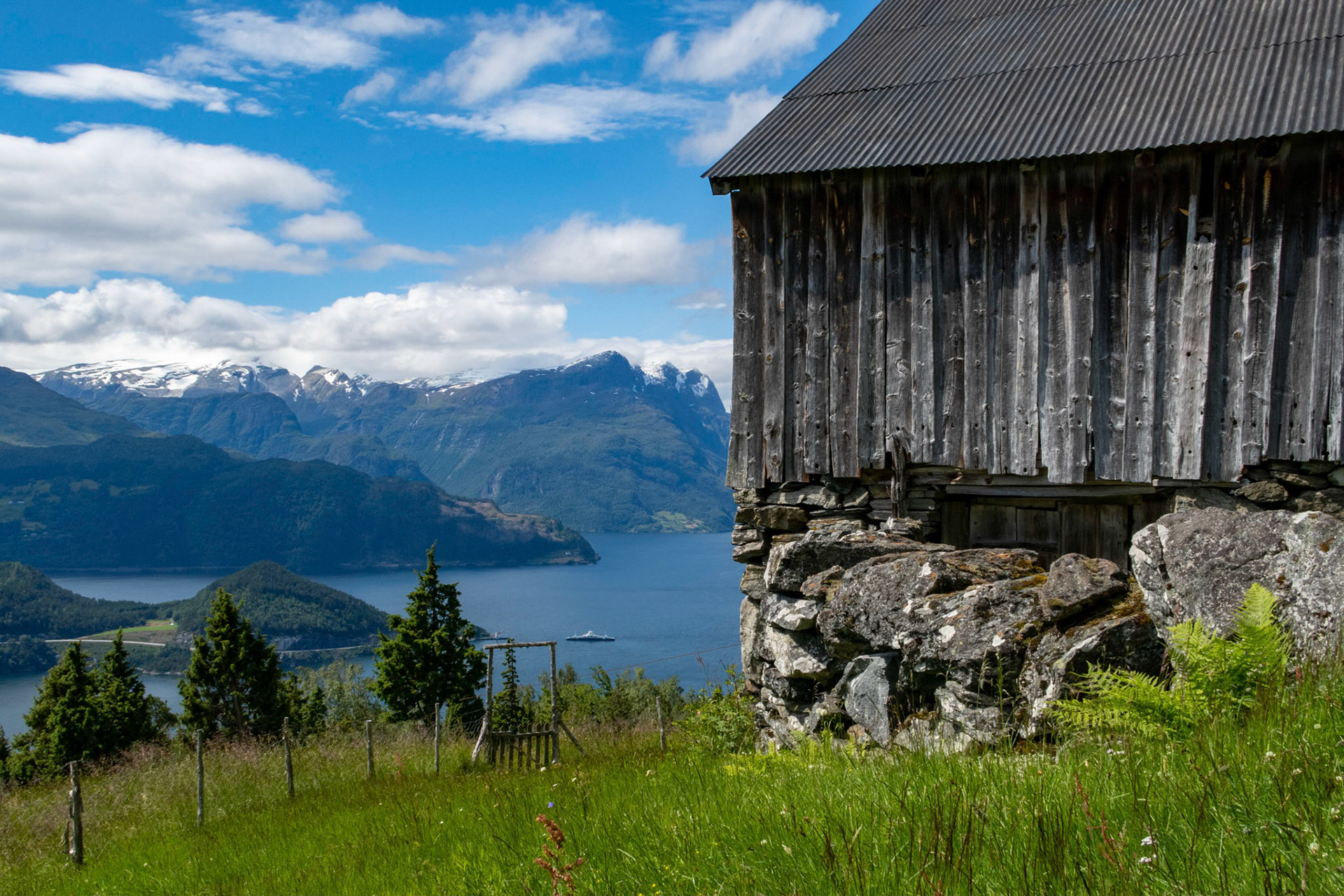 Øvre Åsane i Stadt