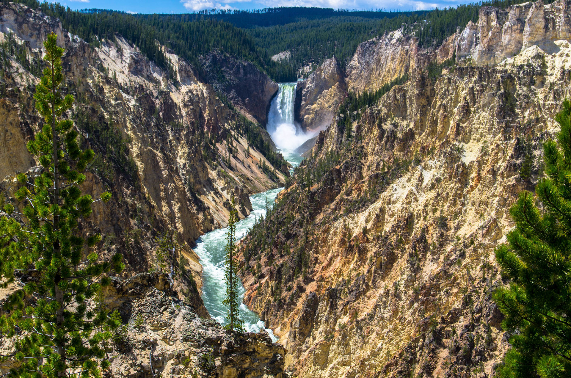 Yellowstone canyon, Wyoming