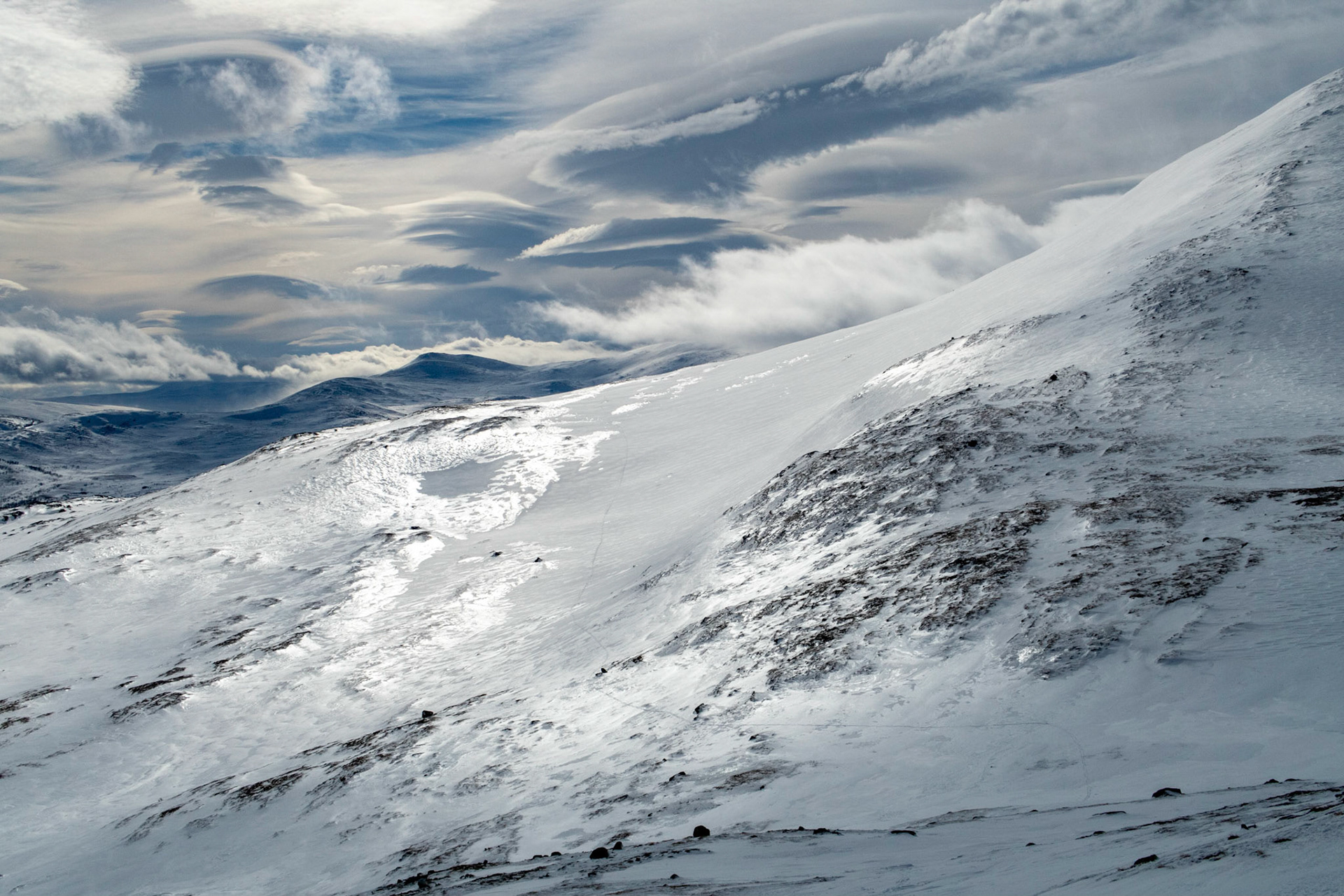 Kinnpiken i Oppdal fra Trollfoten i Rennebu