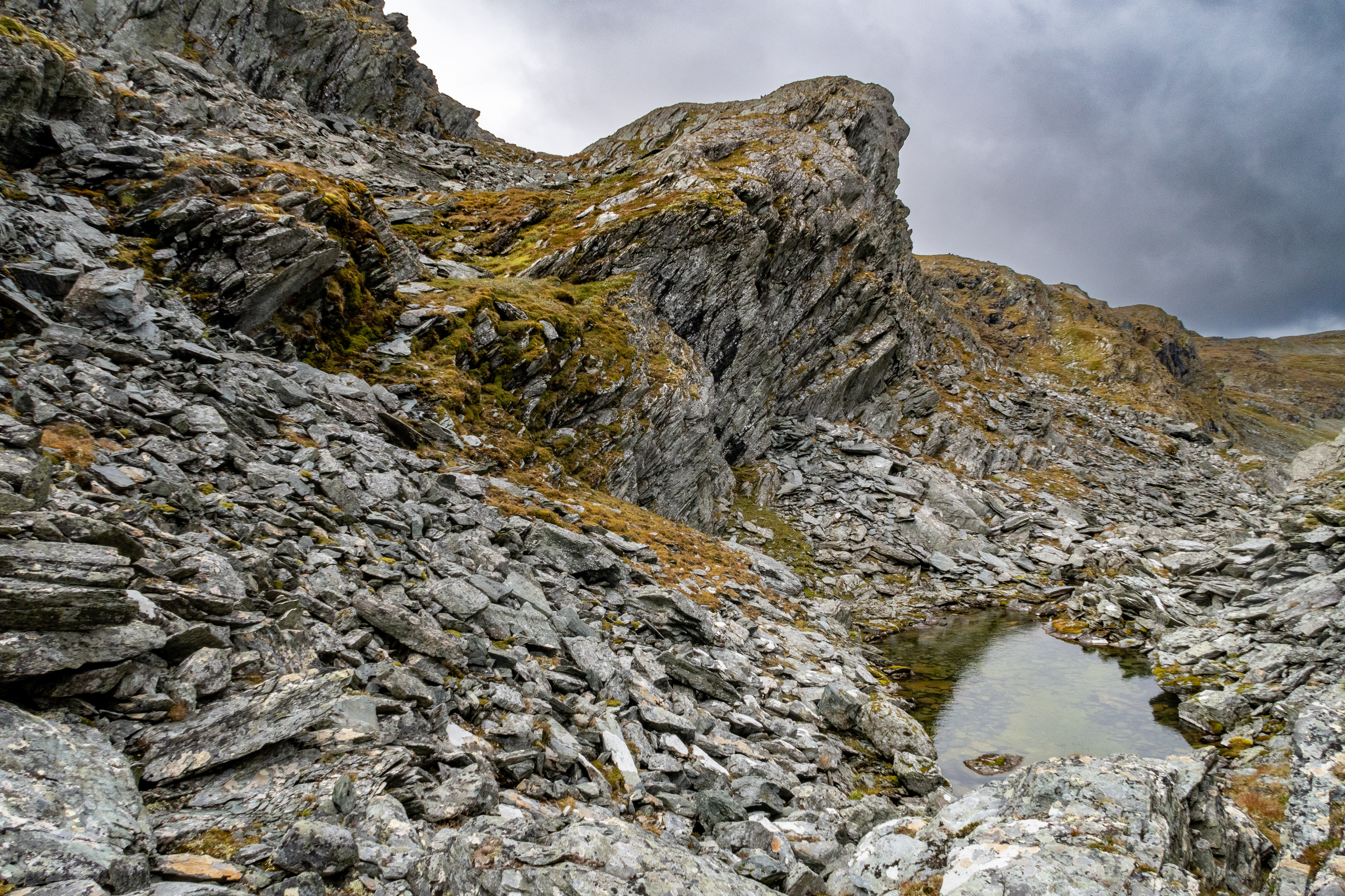 Småtta mellom Trollhytta og Grythatten
