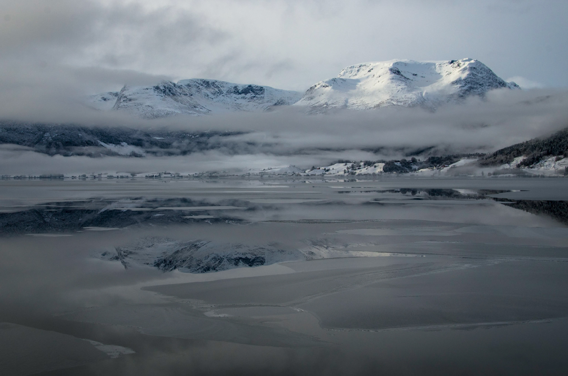 Gloppefjorden mot Breidalen