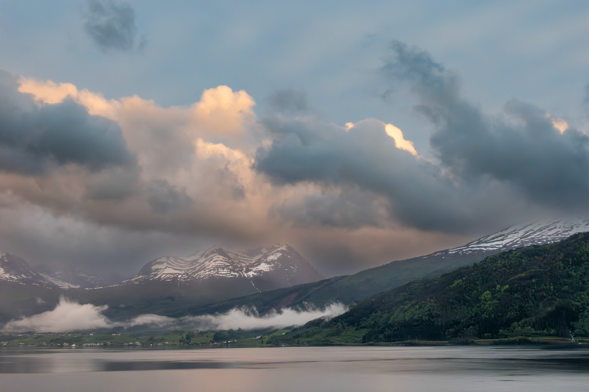 Uvær over Traudalsnibba