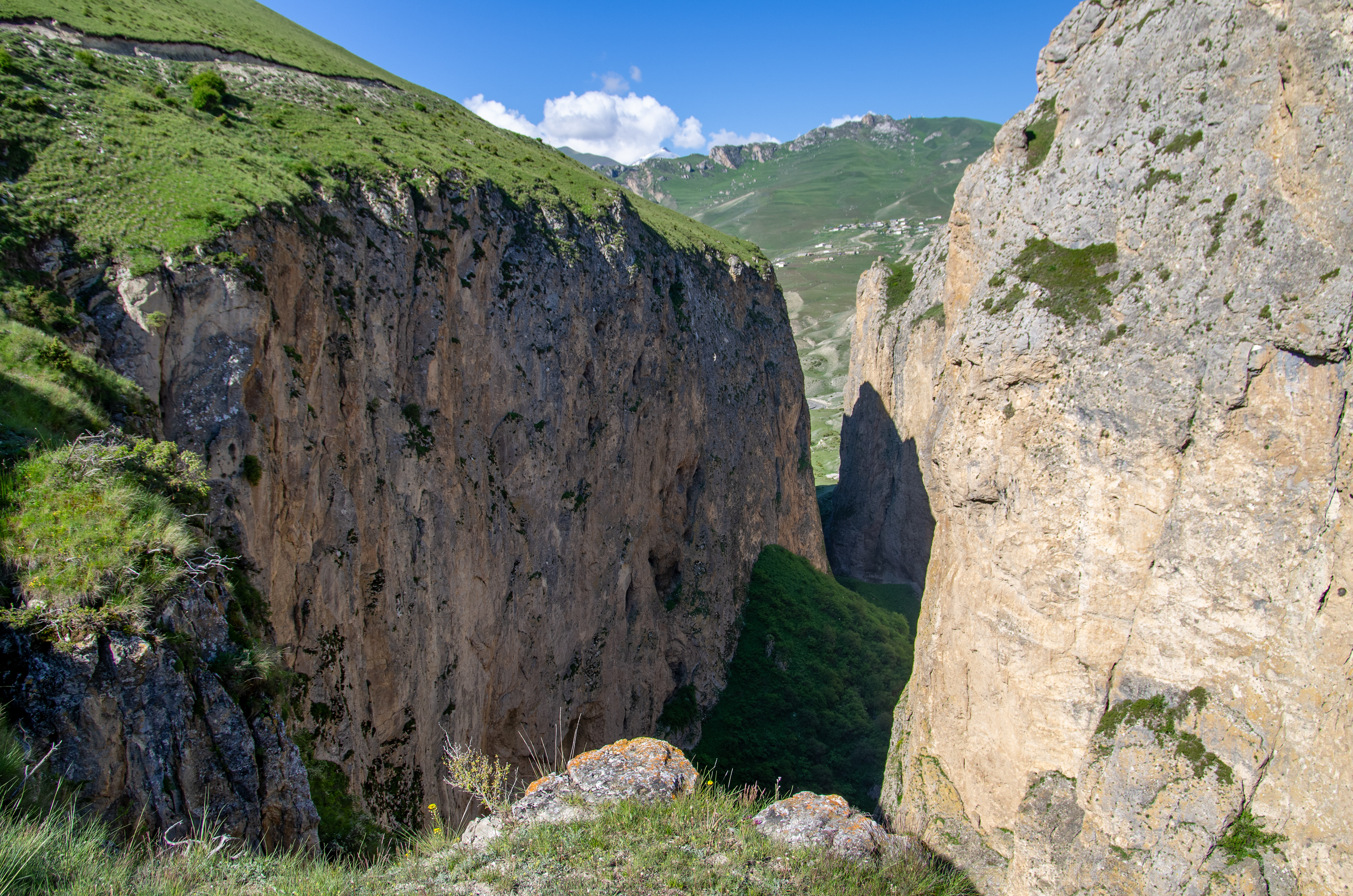 Qalaxudat - Eagle top