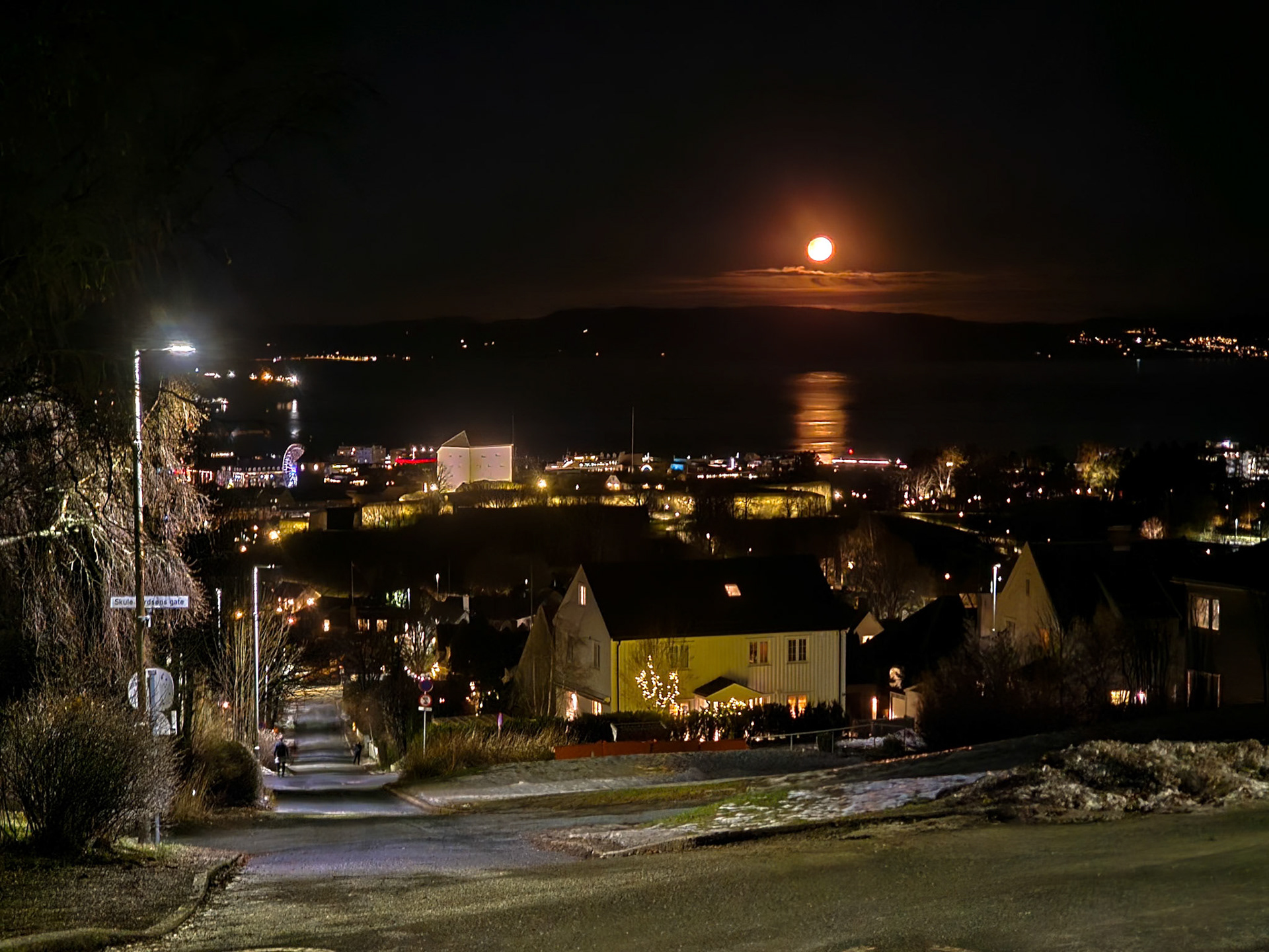 Vintermorgen ved Blussuvollsbakken