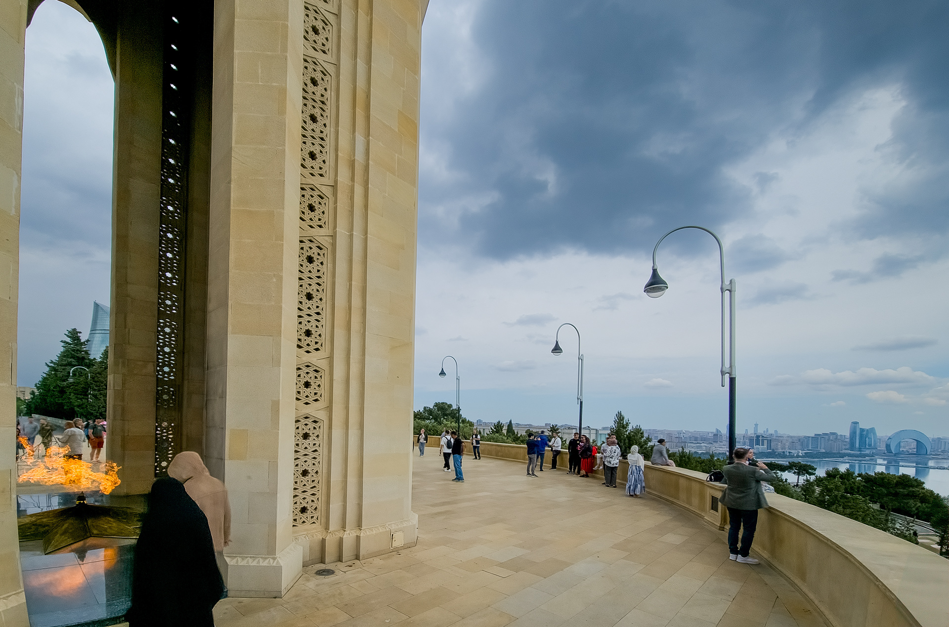 Baku - Shahidlar monument
