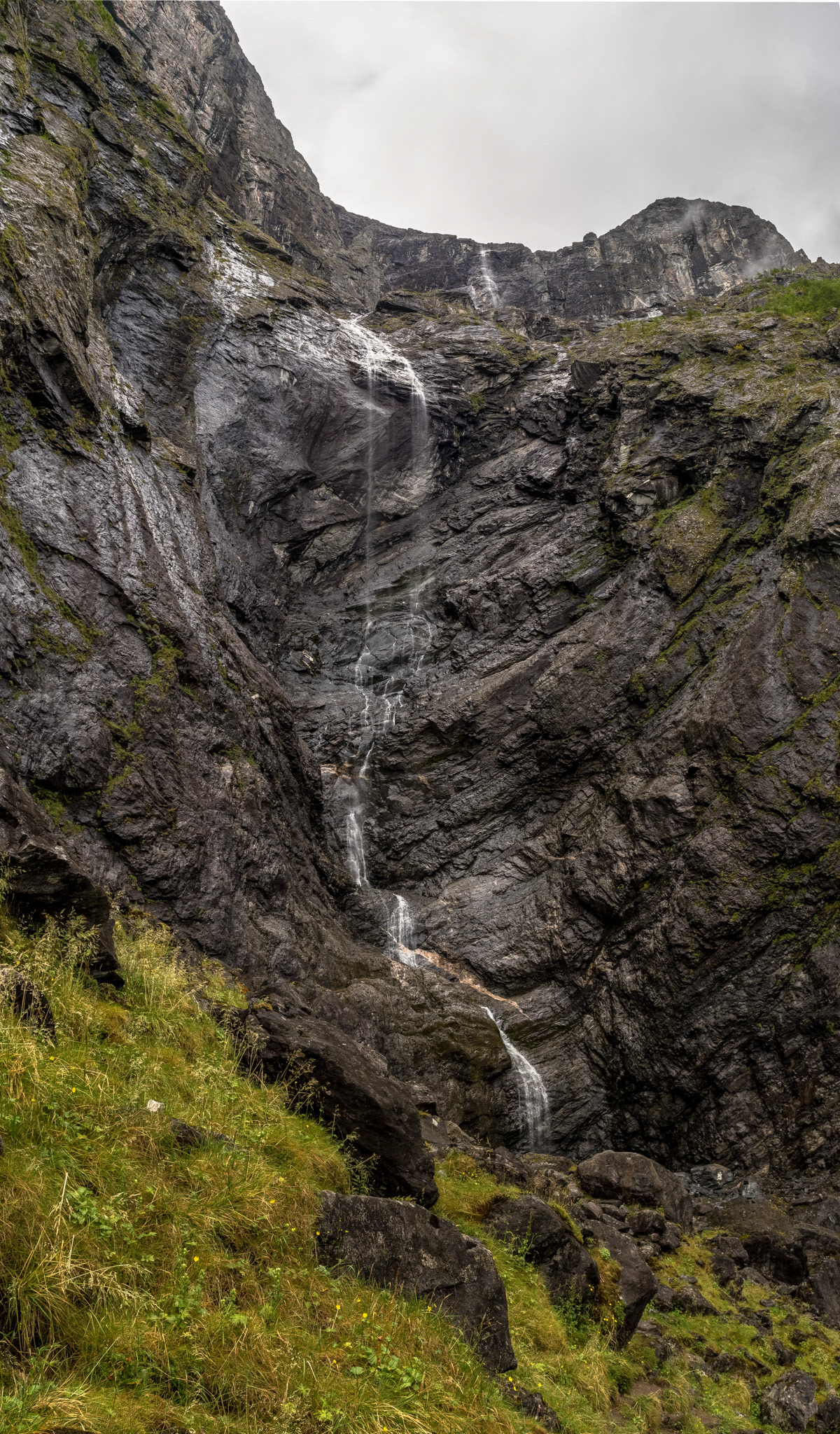 Mardalsfossen off-season